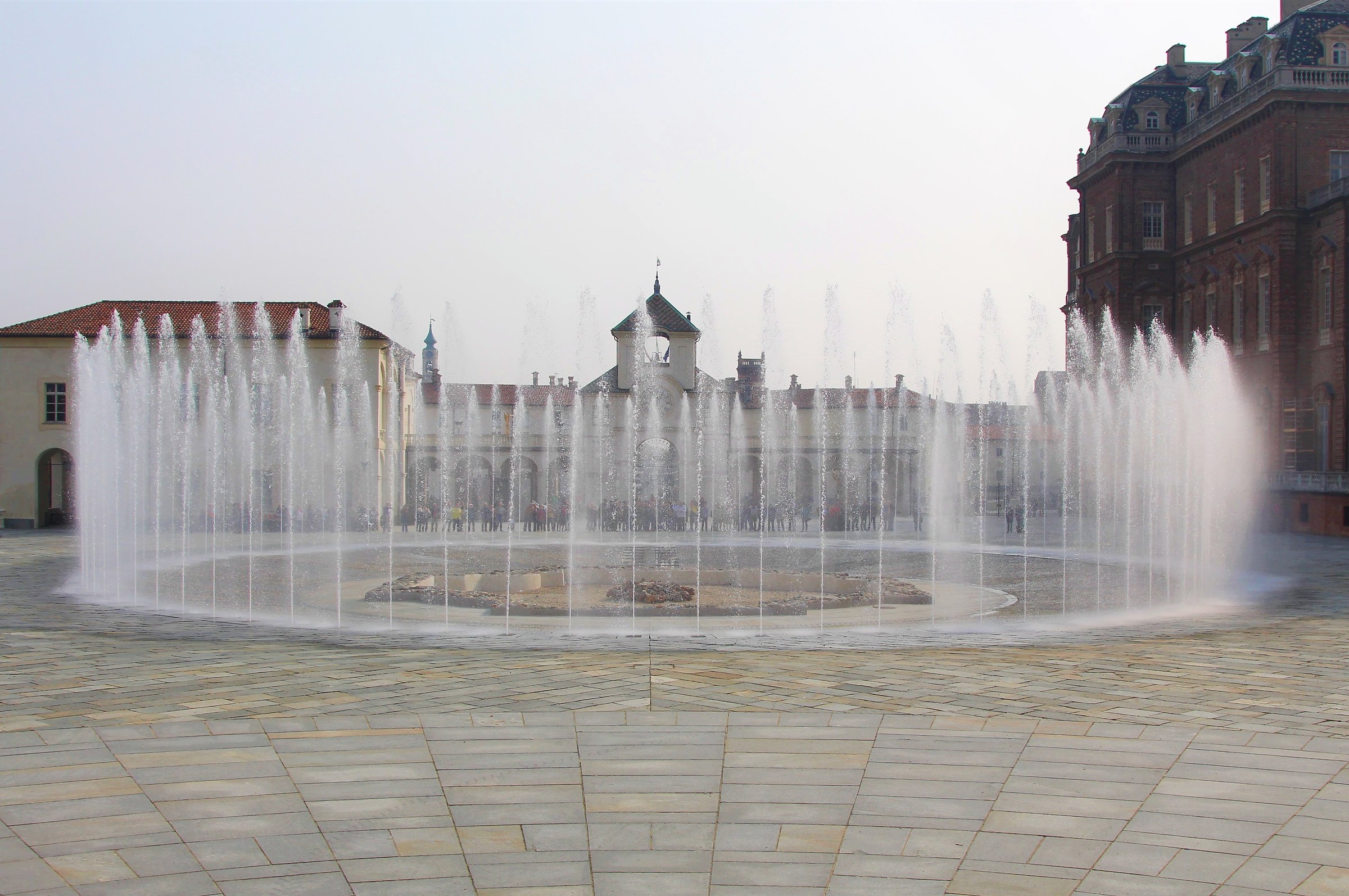 The dancing fountain in front of Venaria Palace