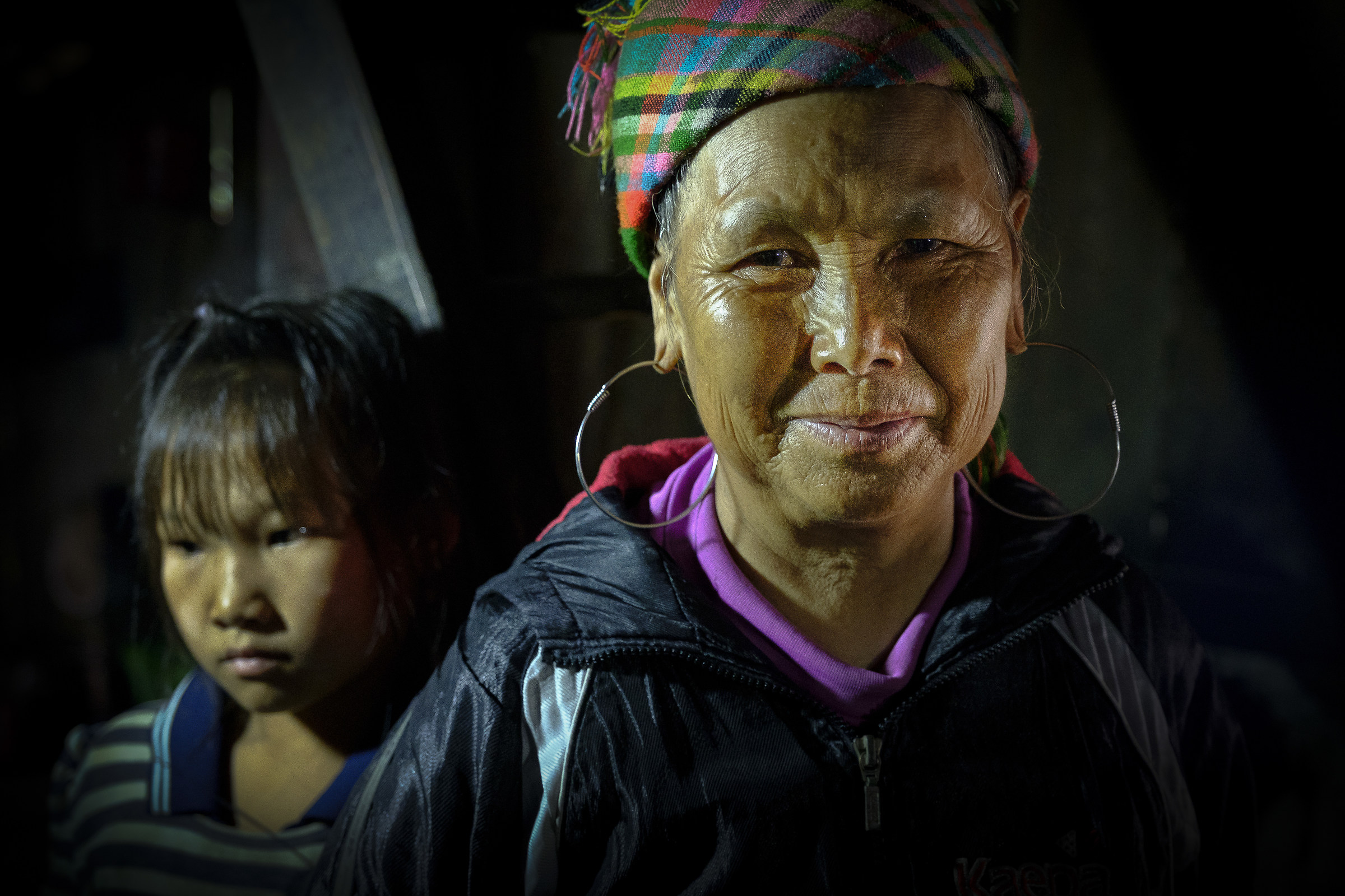 Donna della tribù Hmong