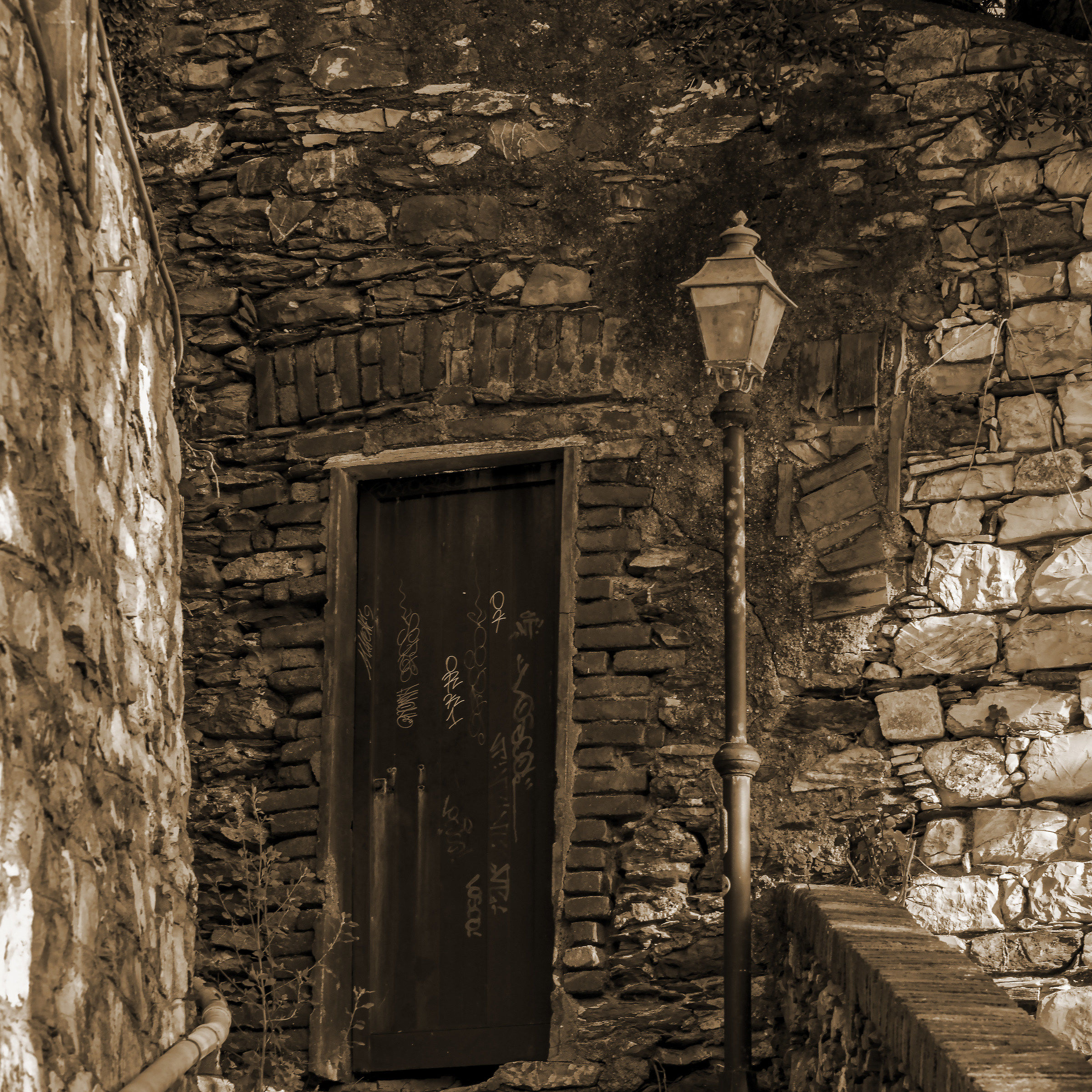 Every night under that lampion