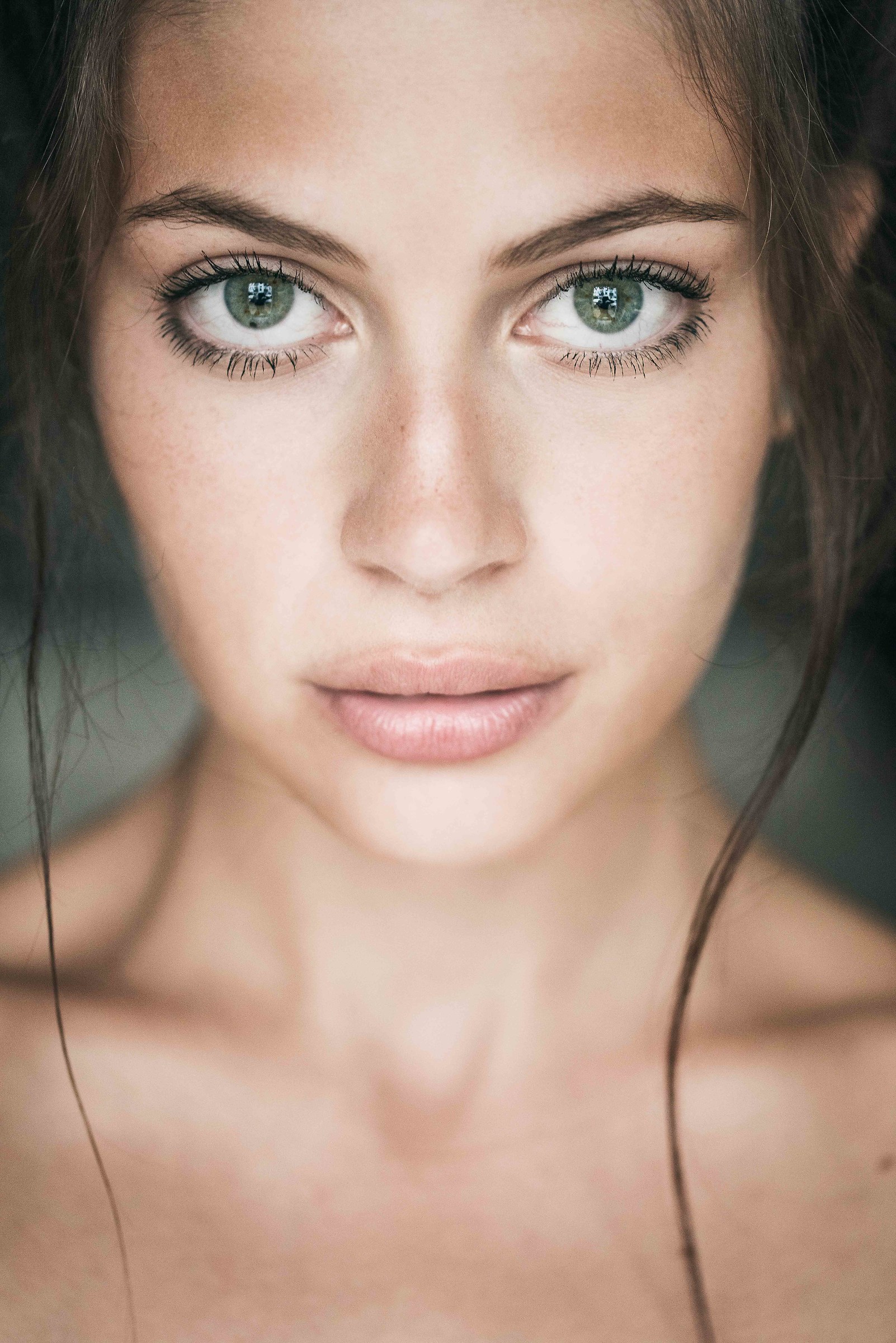 A me gli occhi......