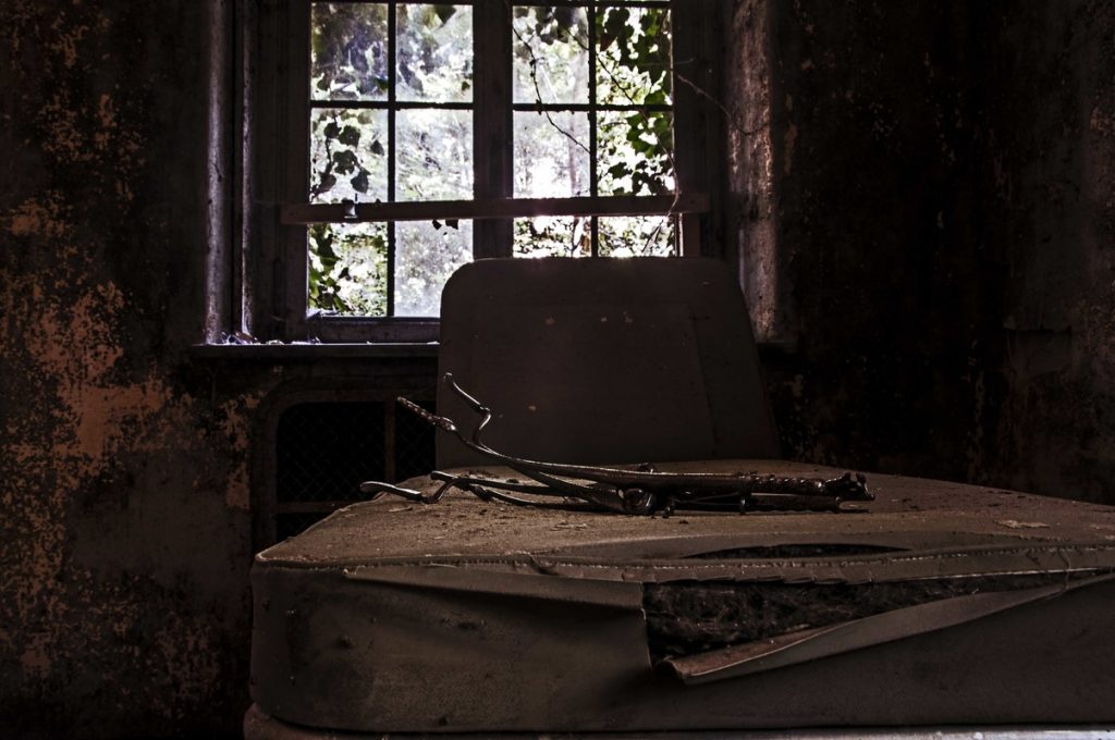 The window on the courtyard