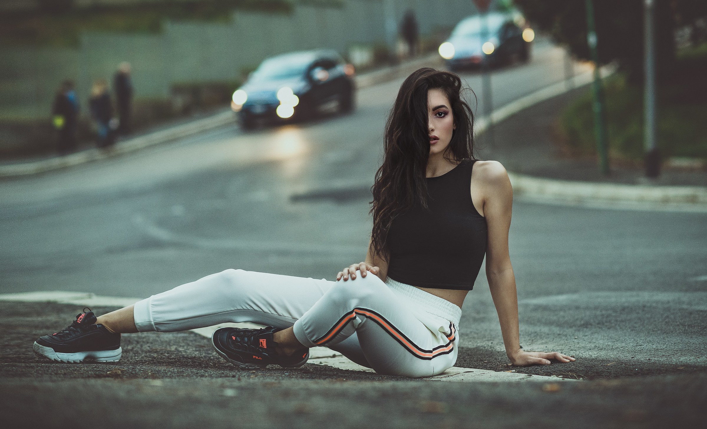 Only Natural light, no external flash or reflector.