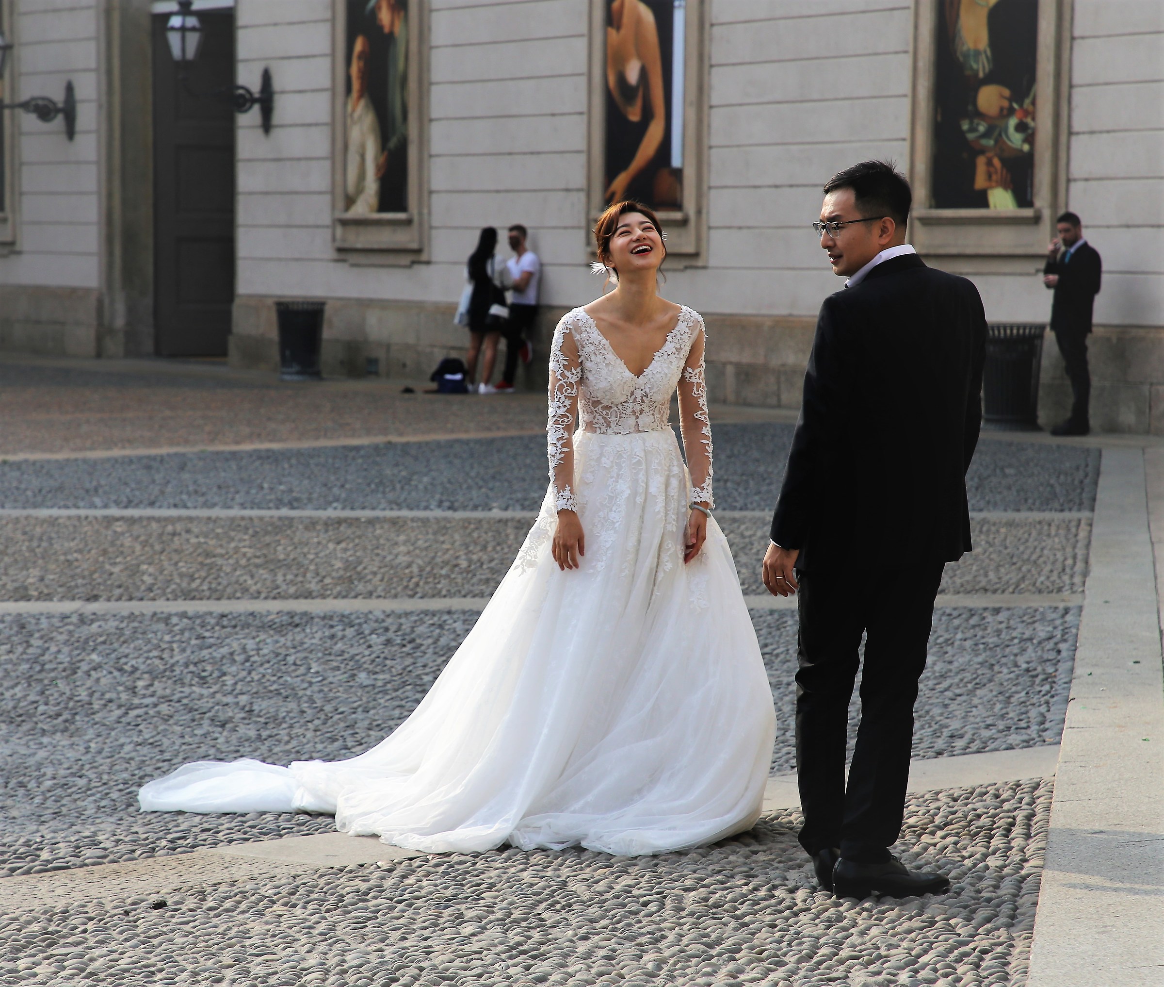 sapessi com'è strano...sentirsi innamorati a...Mi...