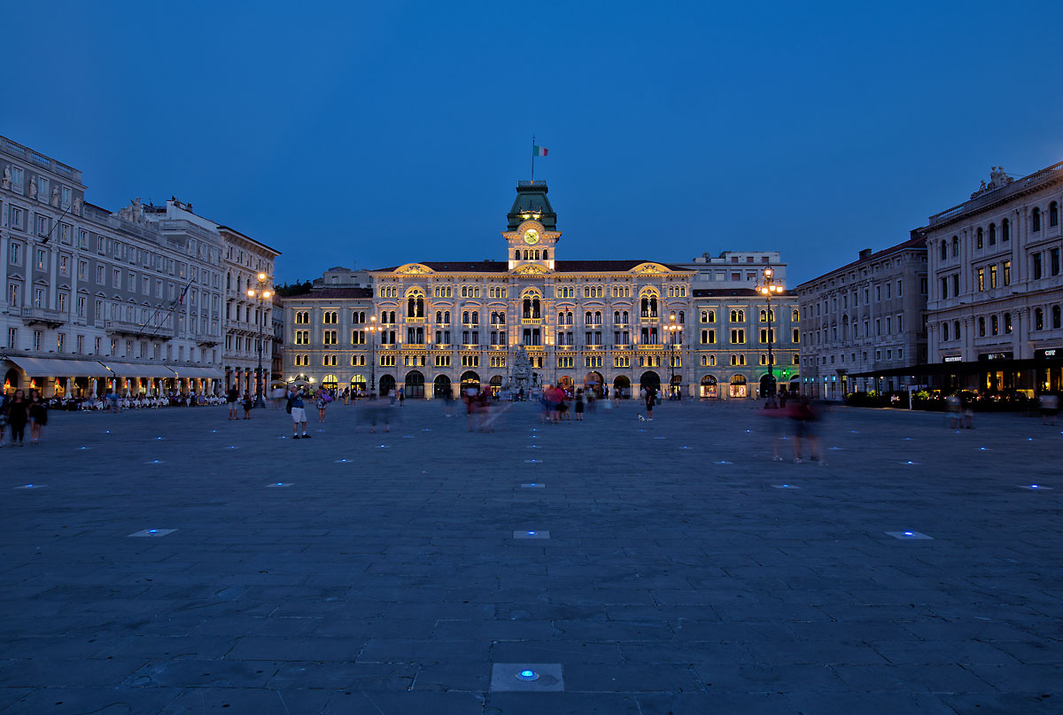 Trieste, Pizza Unit of Italy