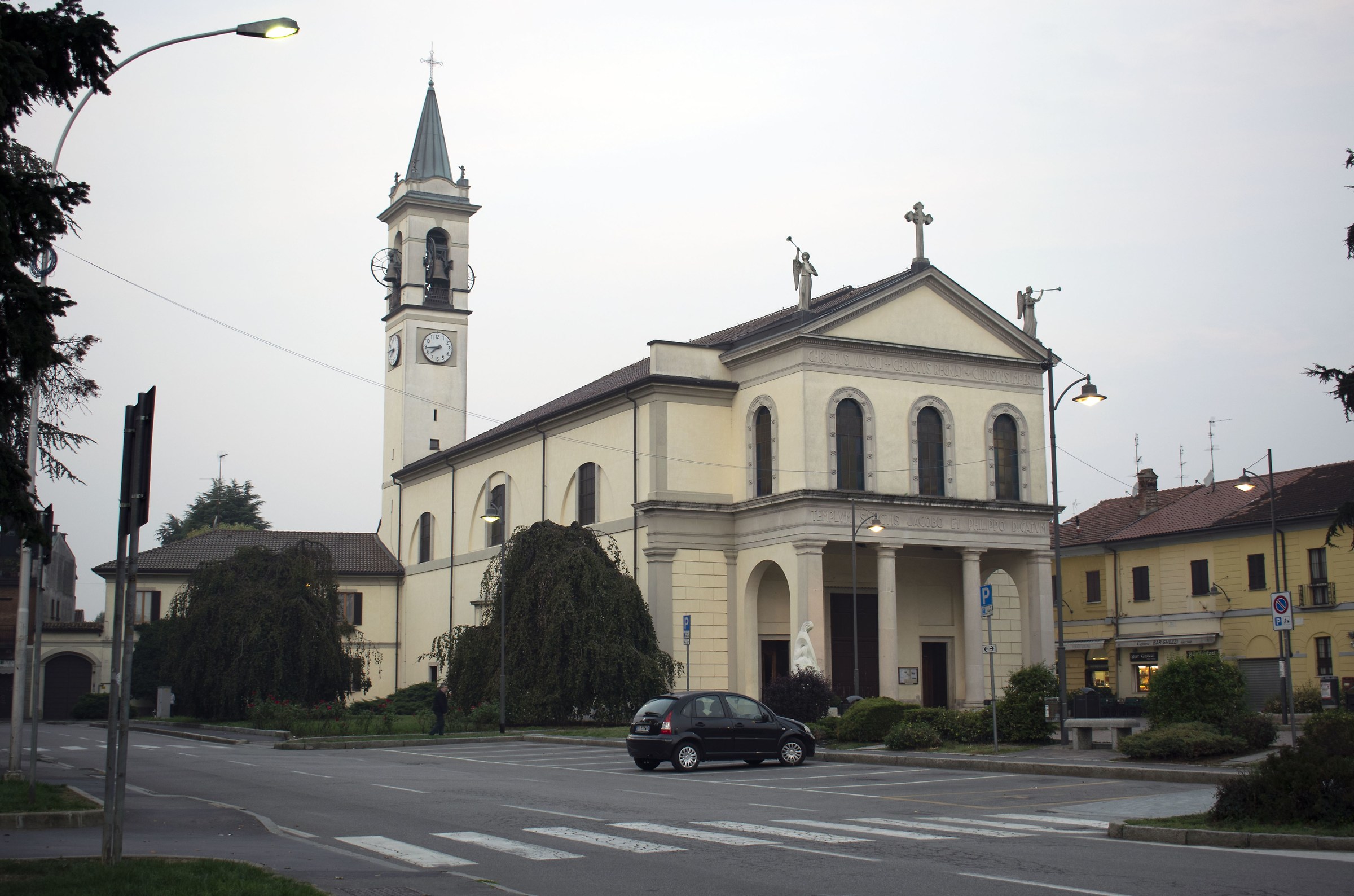 La Chiesa.