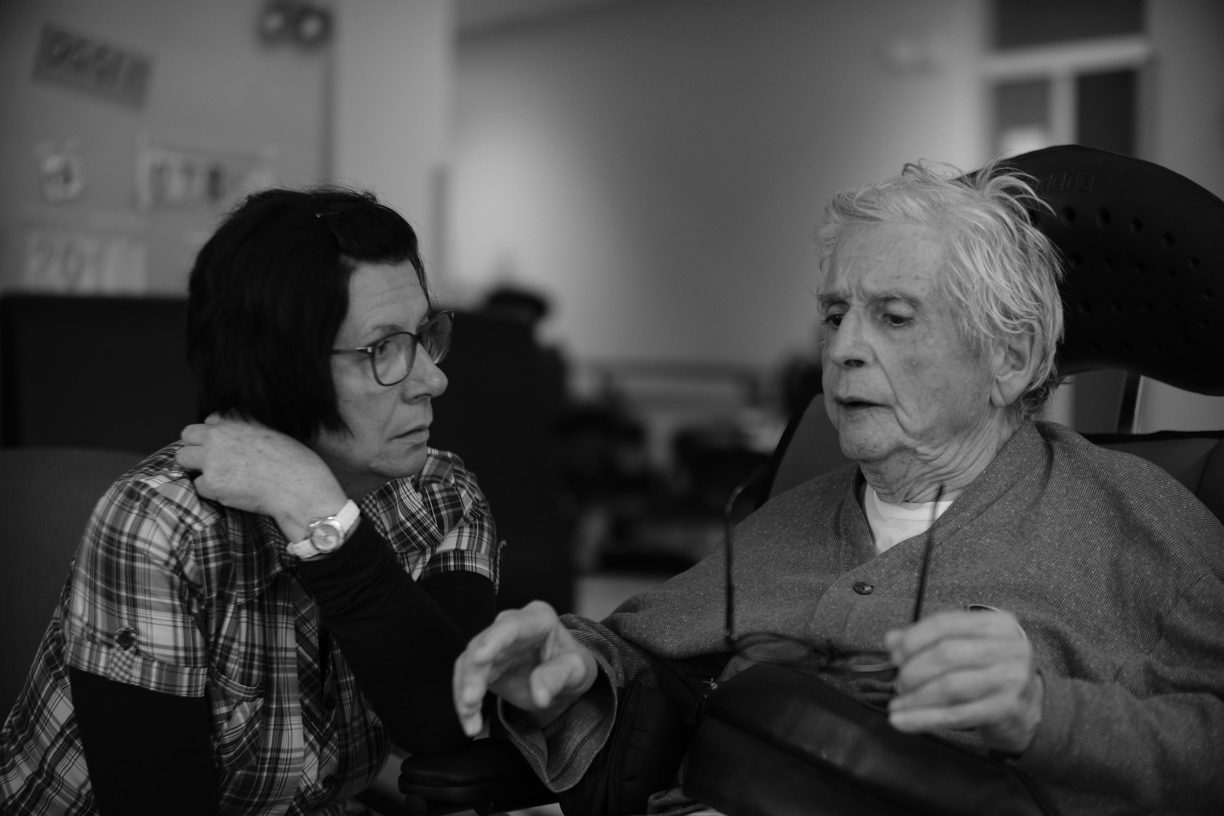 Transmission of experiences