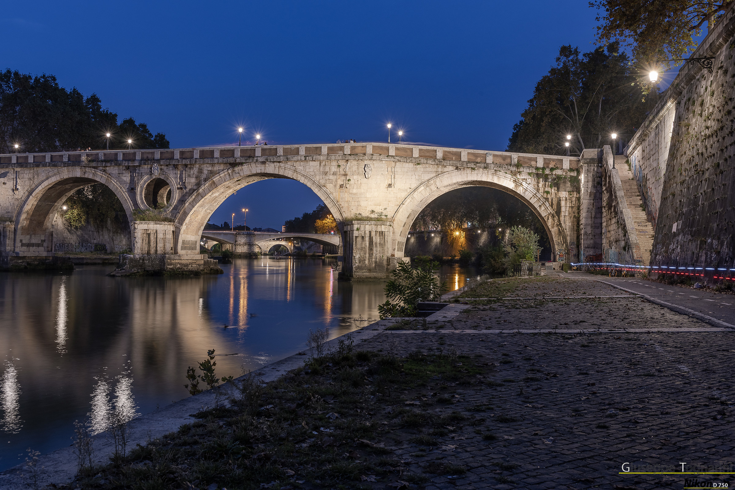 On the banks of the Tiber