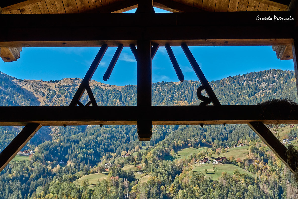 Val Passiria Barn in autumn