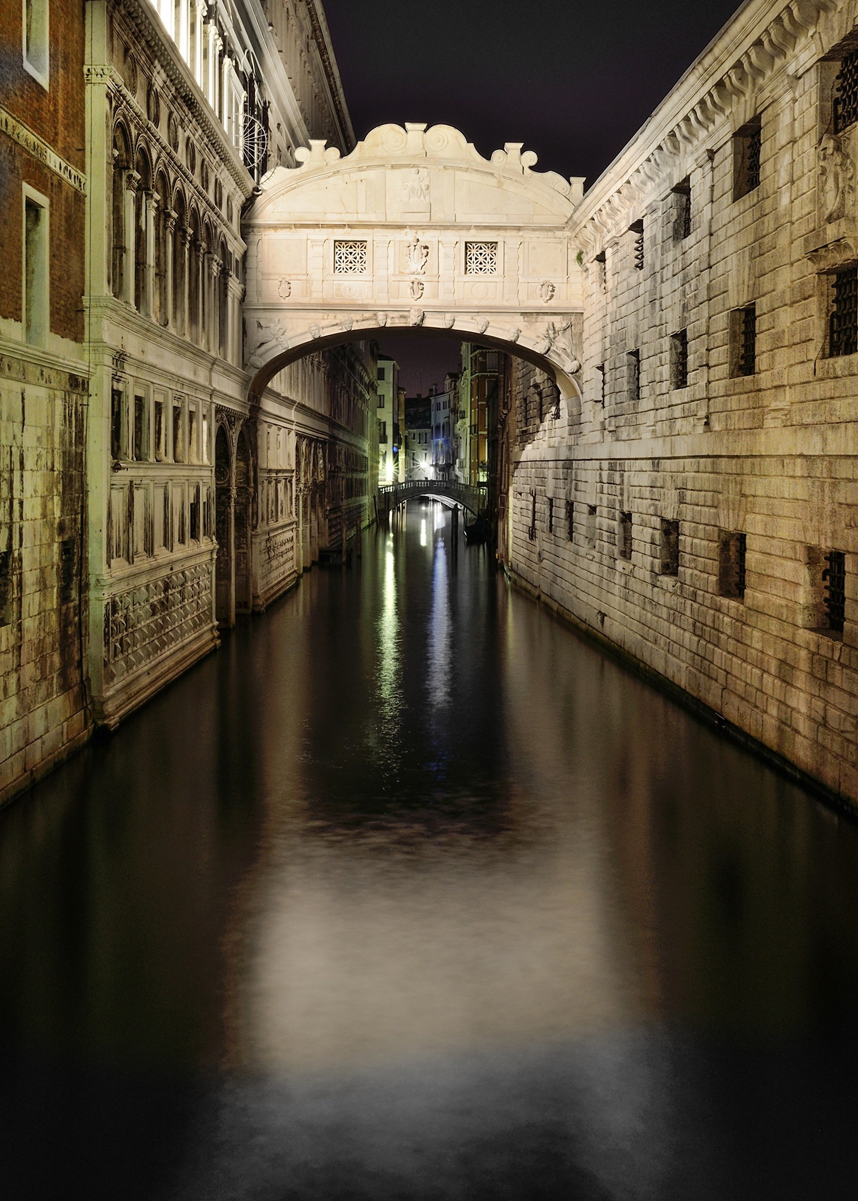 Ponte dei sospiri by night