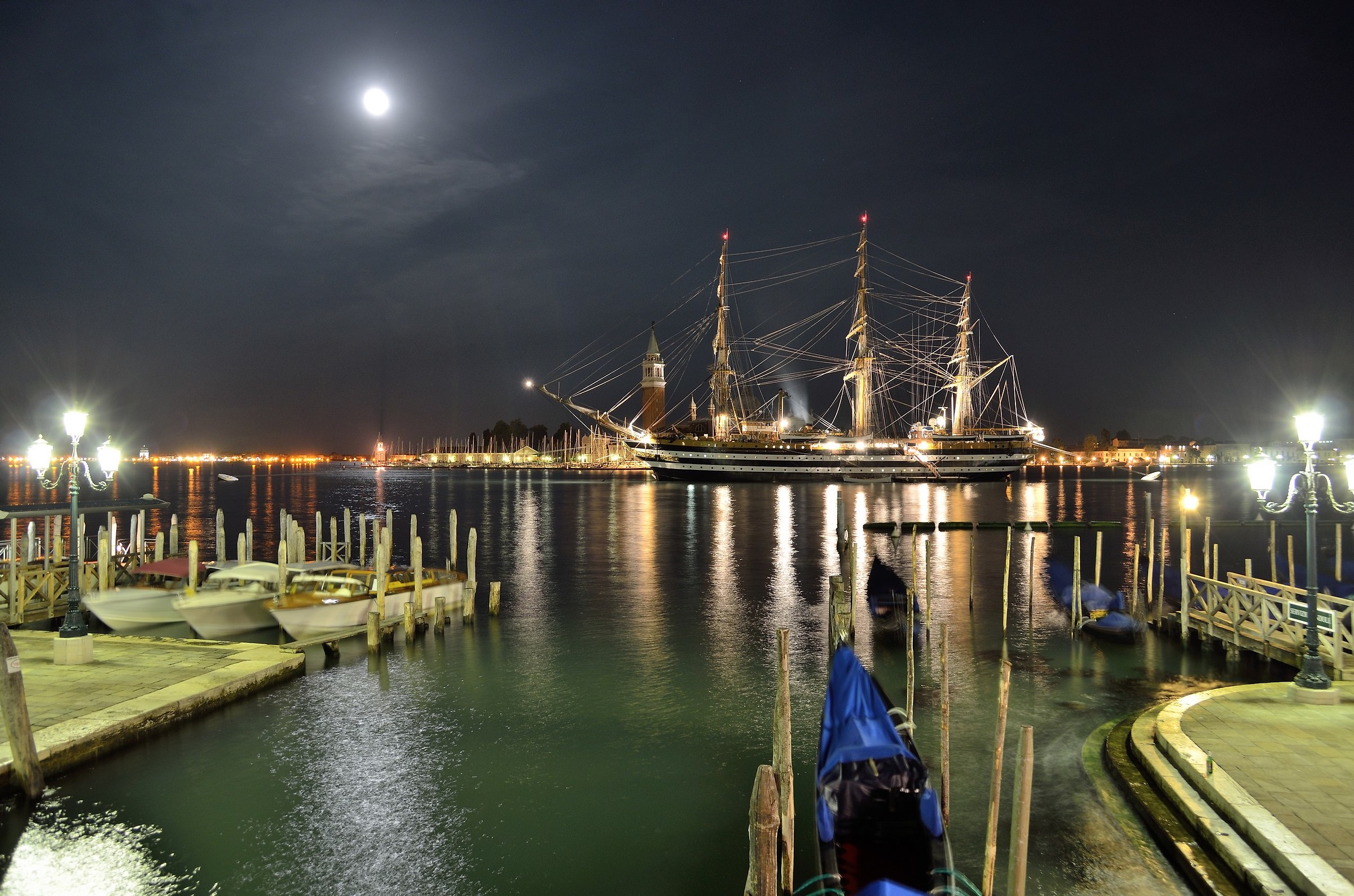 L'Amerigo Vespucci A Venezia