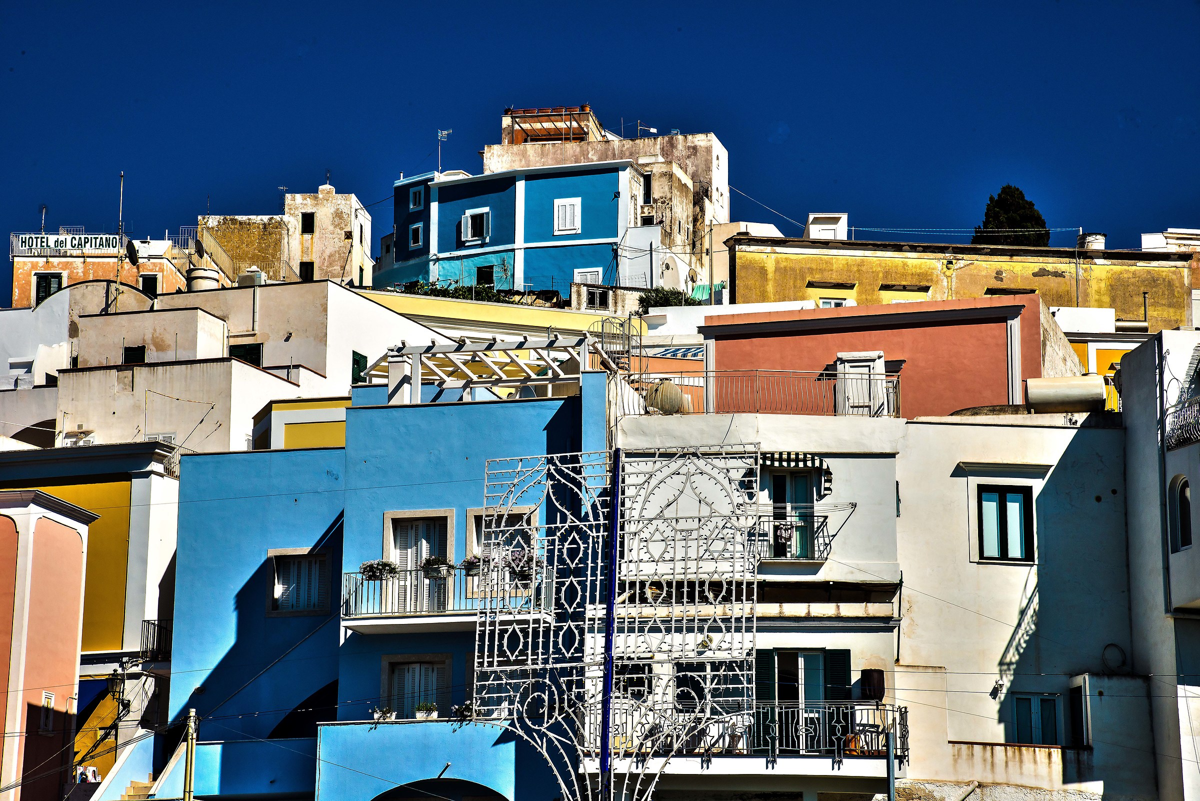 centro storico ponza