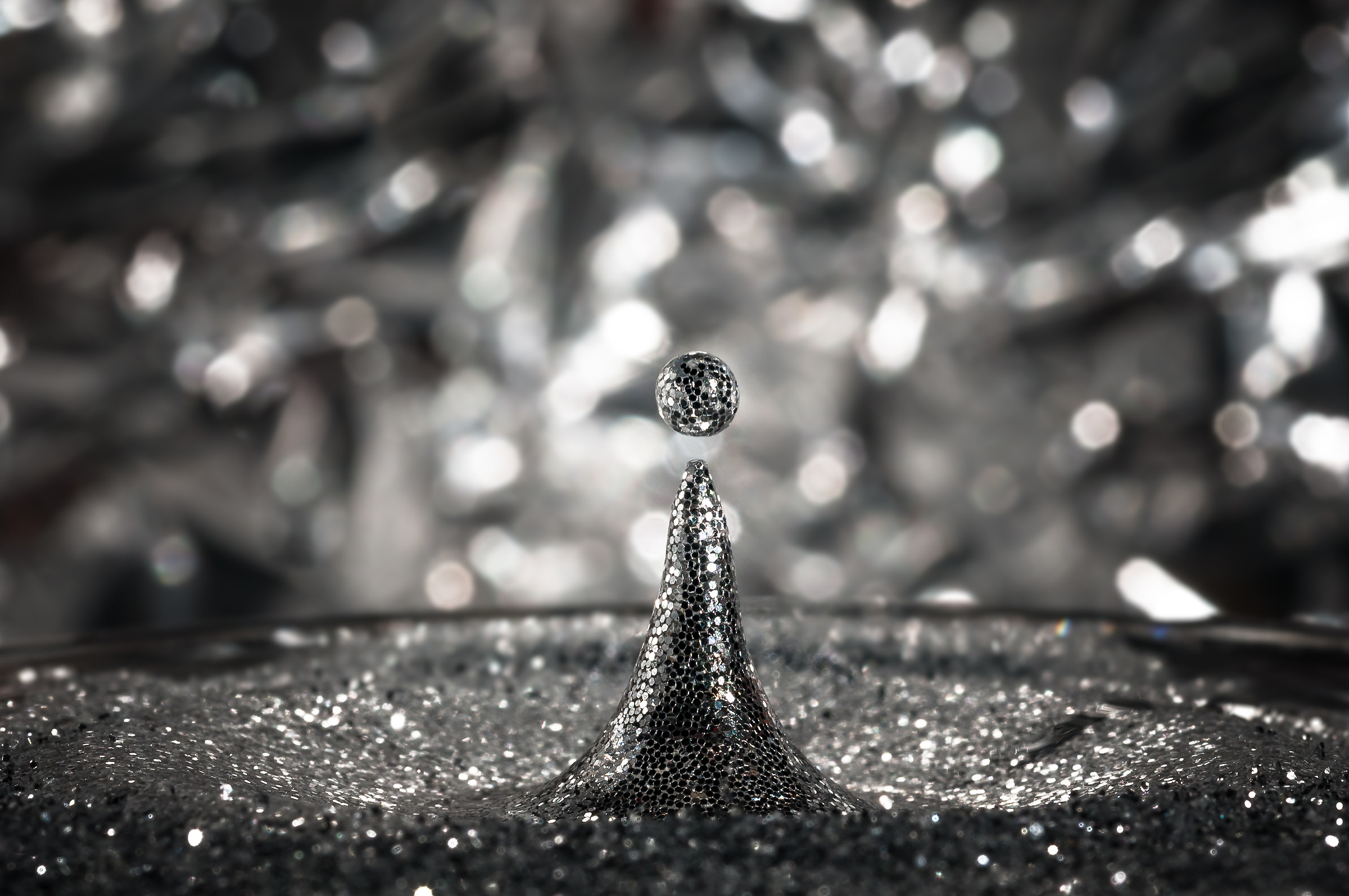 Drops rebound Gocce e Riflessi - Metallo fuso