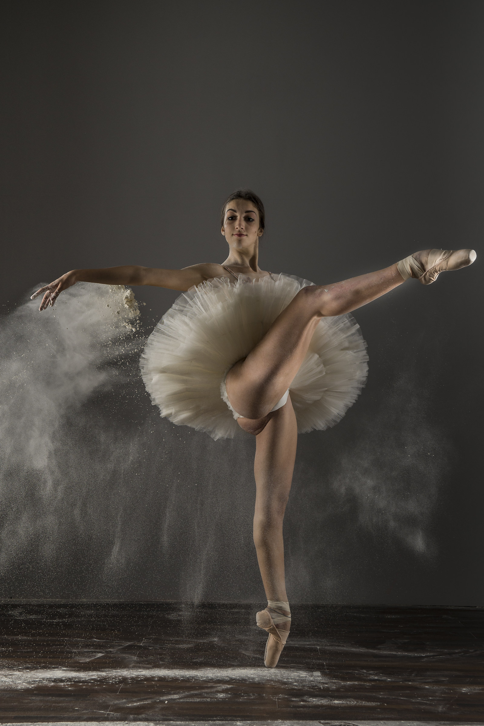 Ballerina con farina