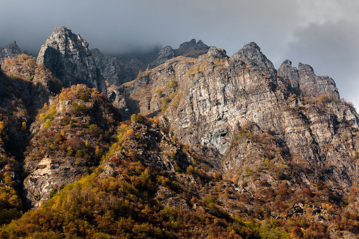 Autumn glimpses of the Orobie Alps...