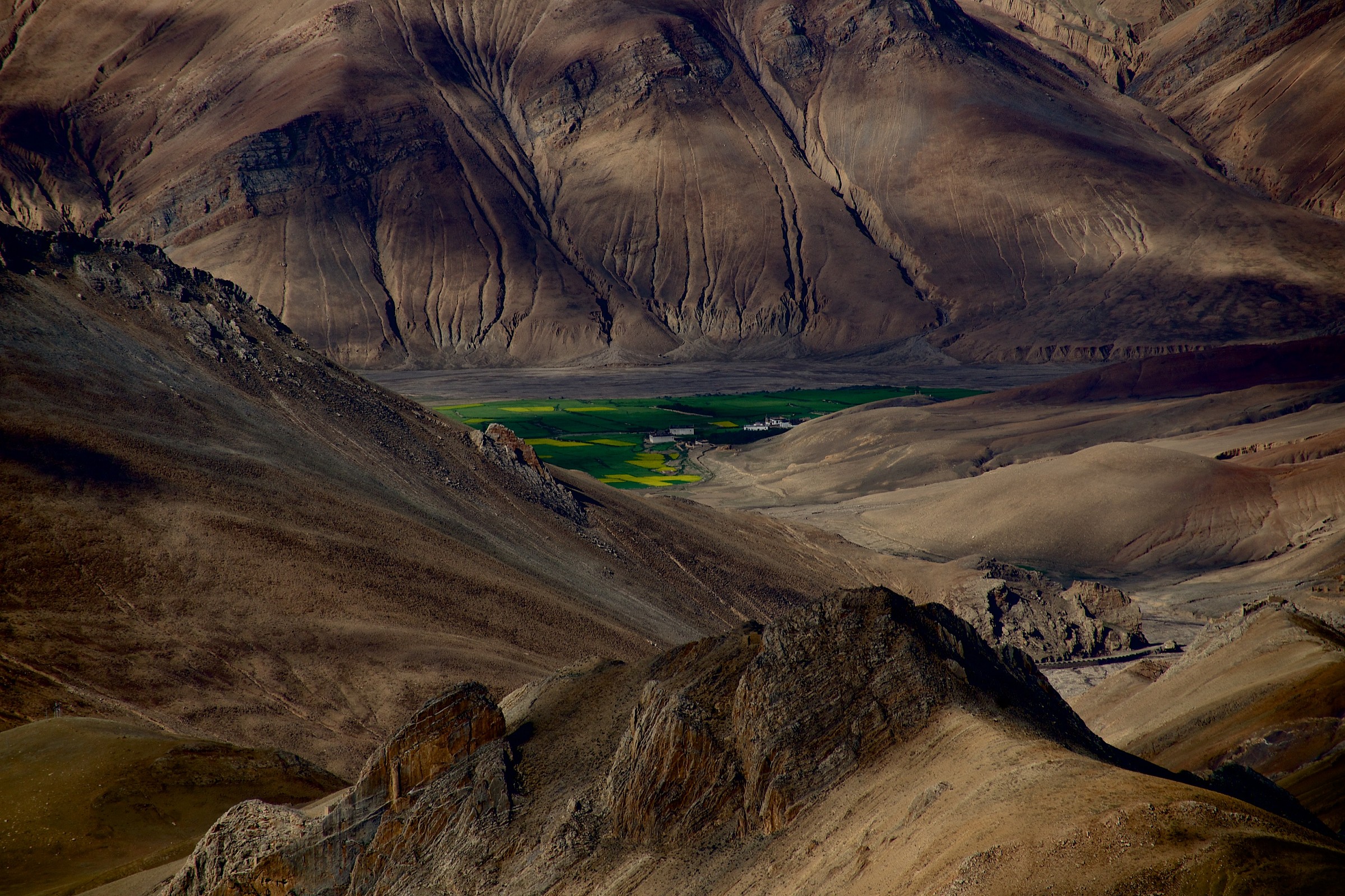The view from the Pang 5150 m. Tibet