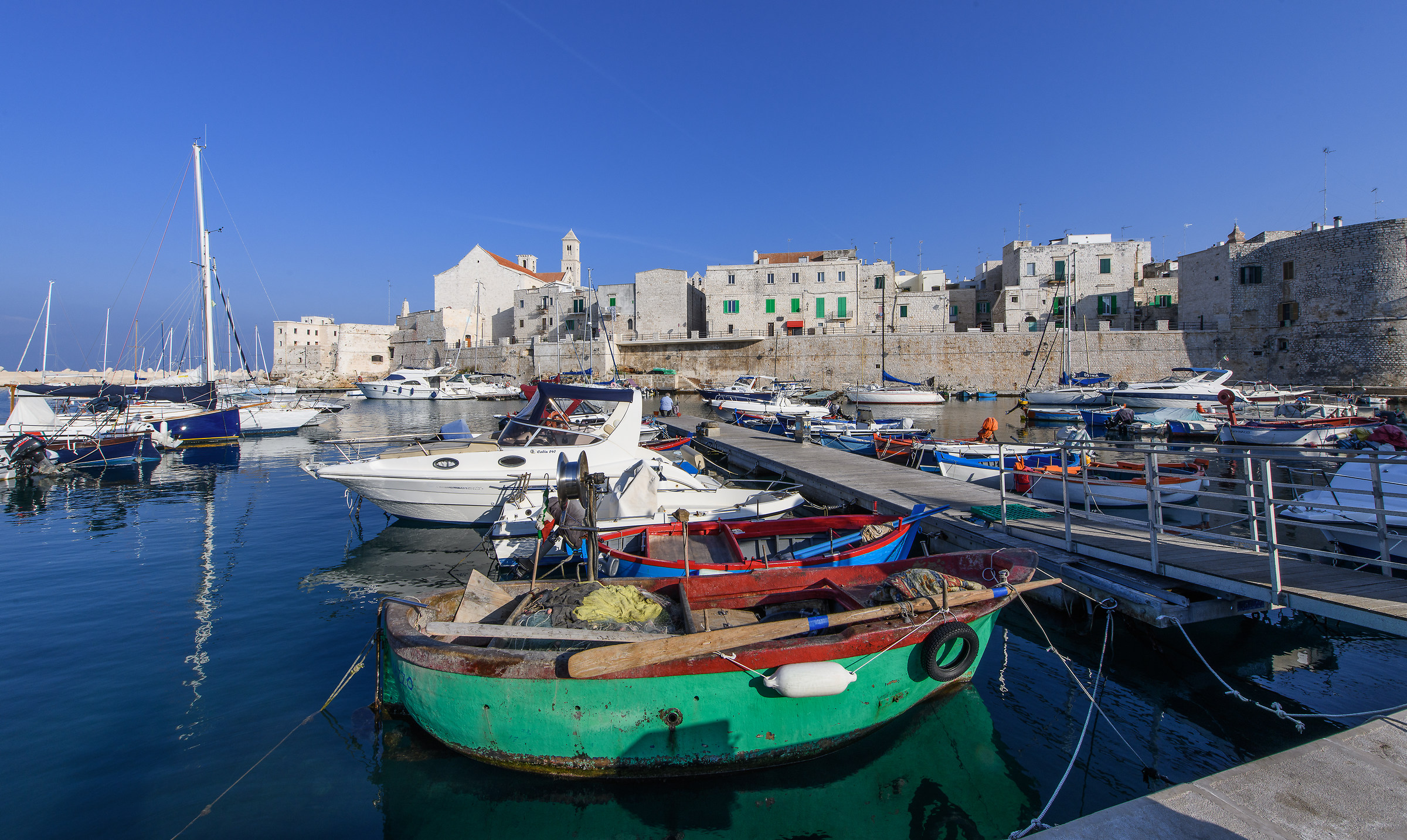 Il porticciolo di Giovinazzo (Ba)