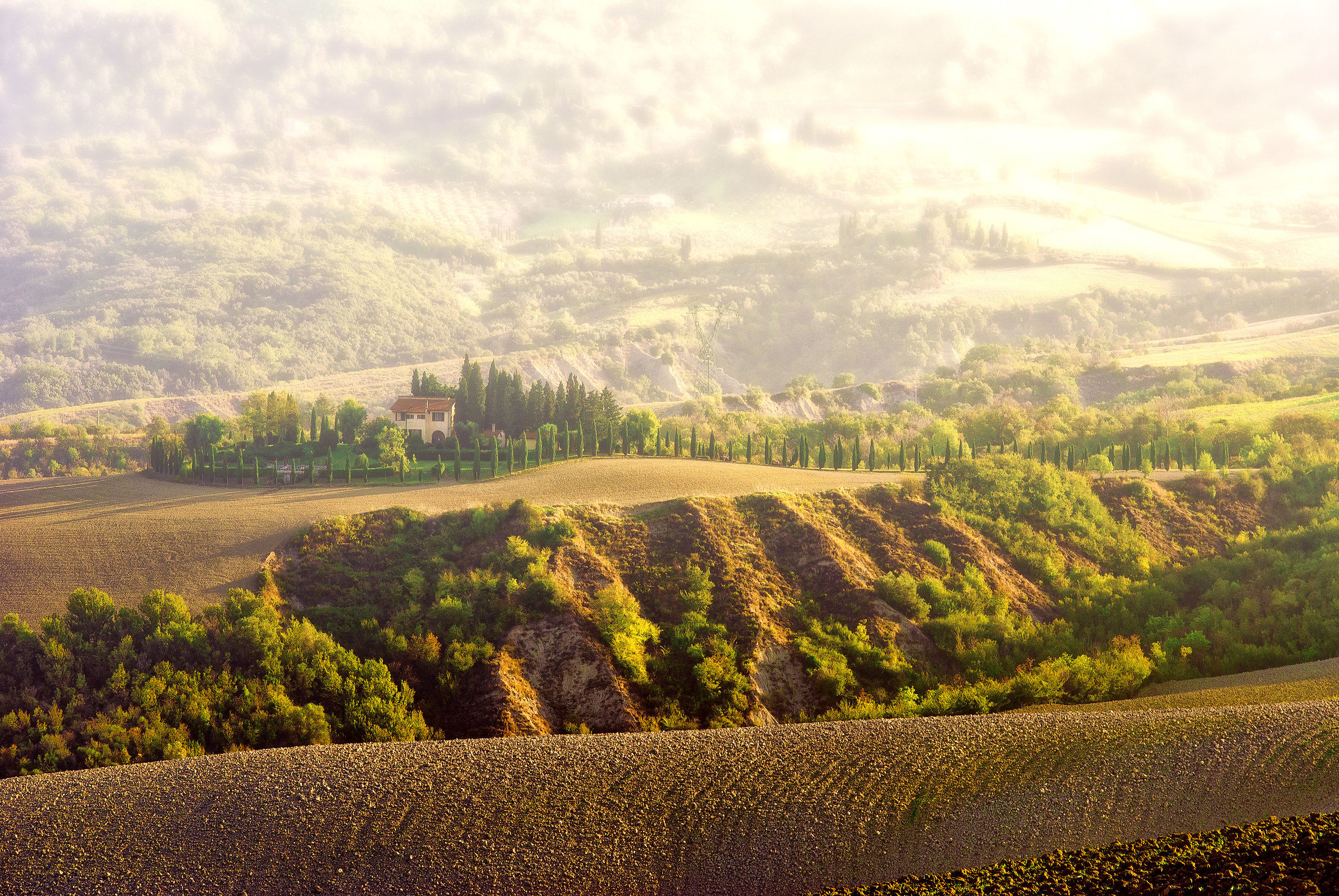 Crete in una mattina nebbiosa