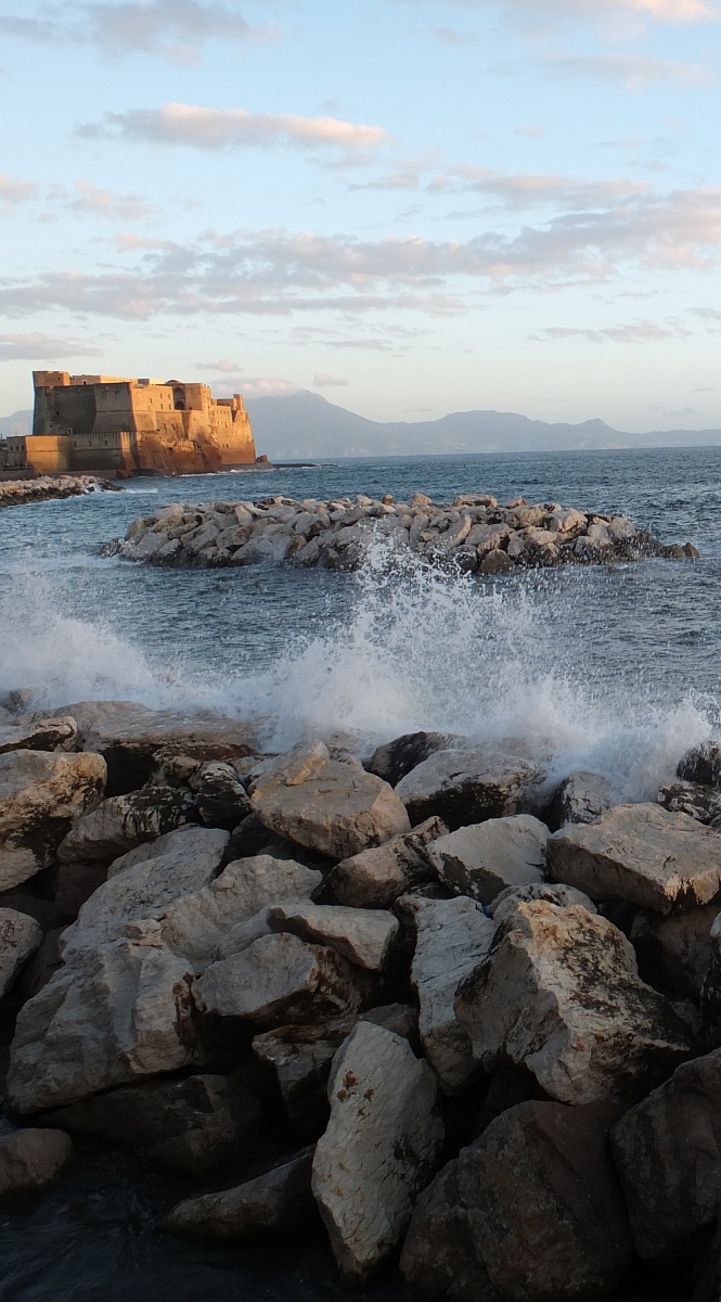 Castel dell'ovo