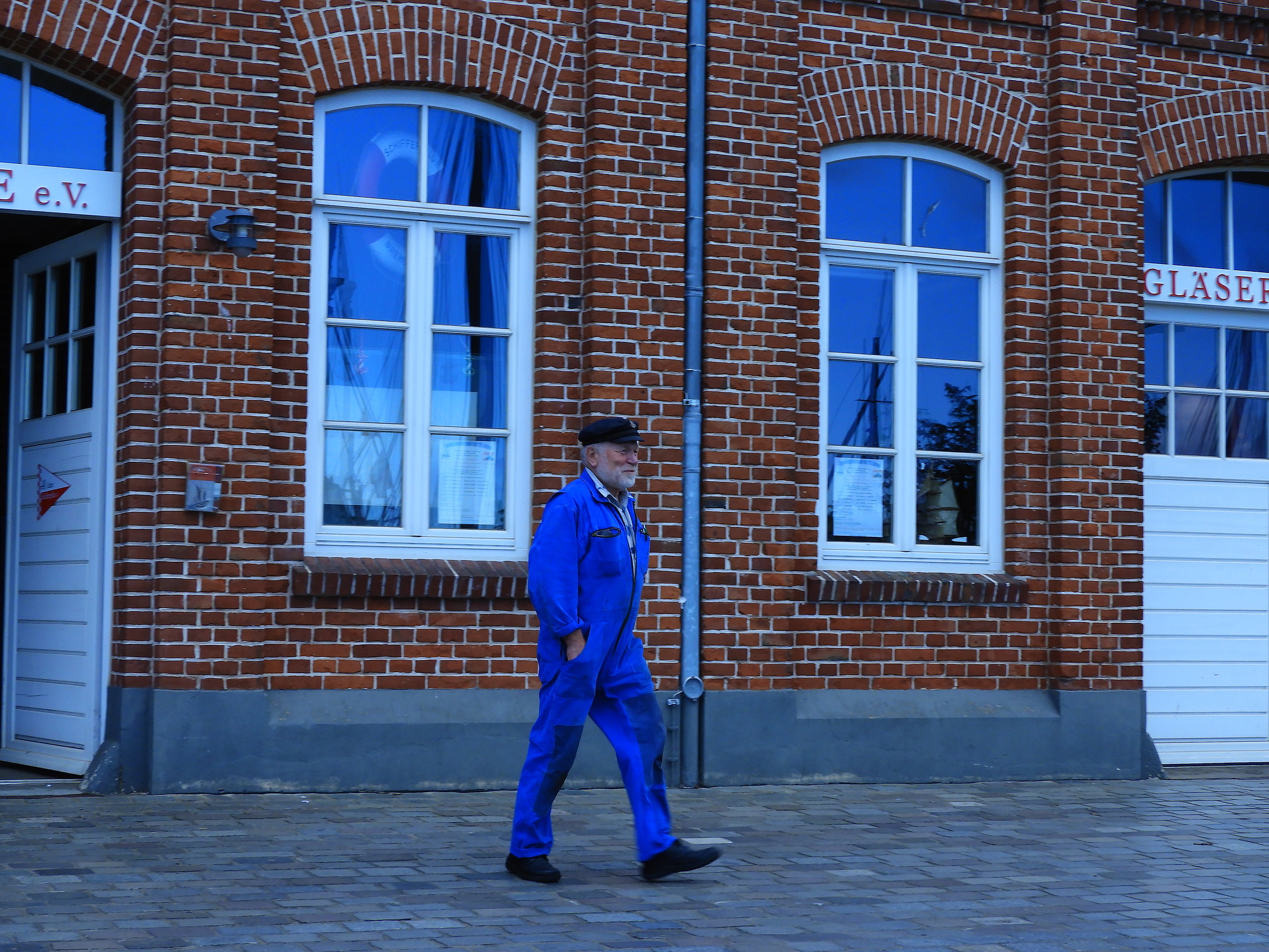 The old German fisherman on the docks