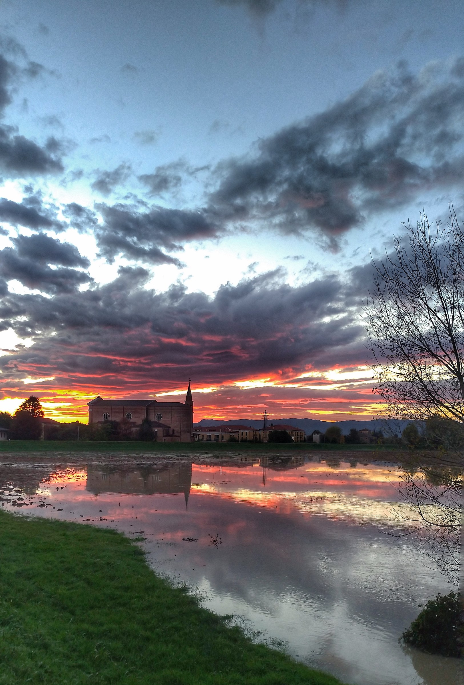 The sunset after the rain