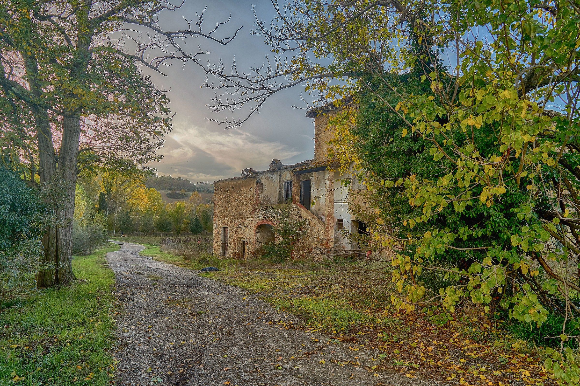 Autumn Ruins (color)