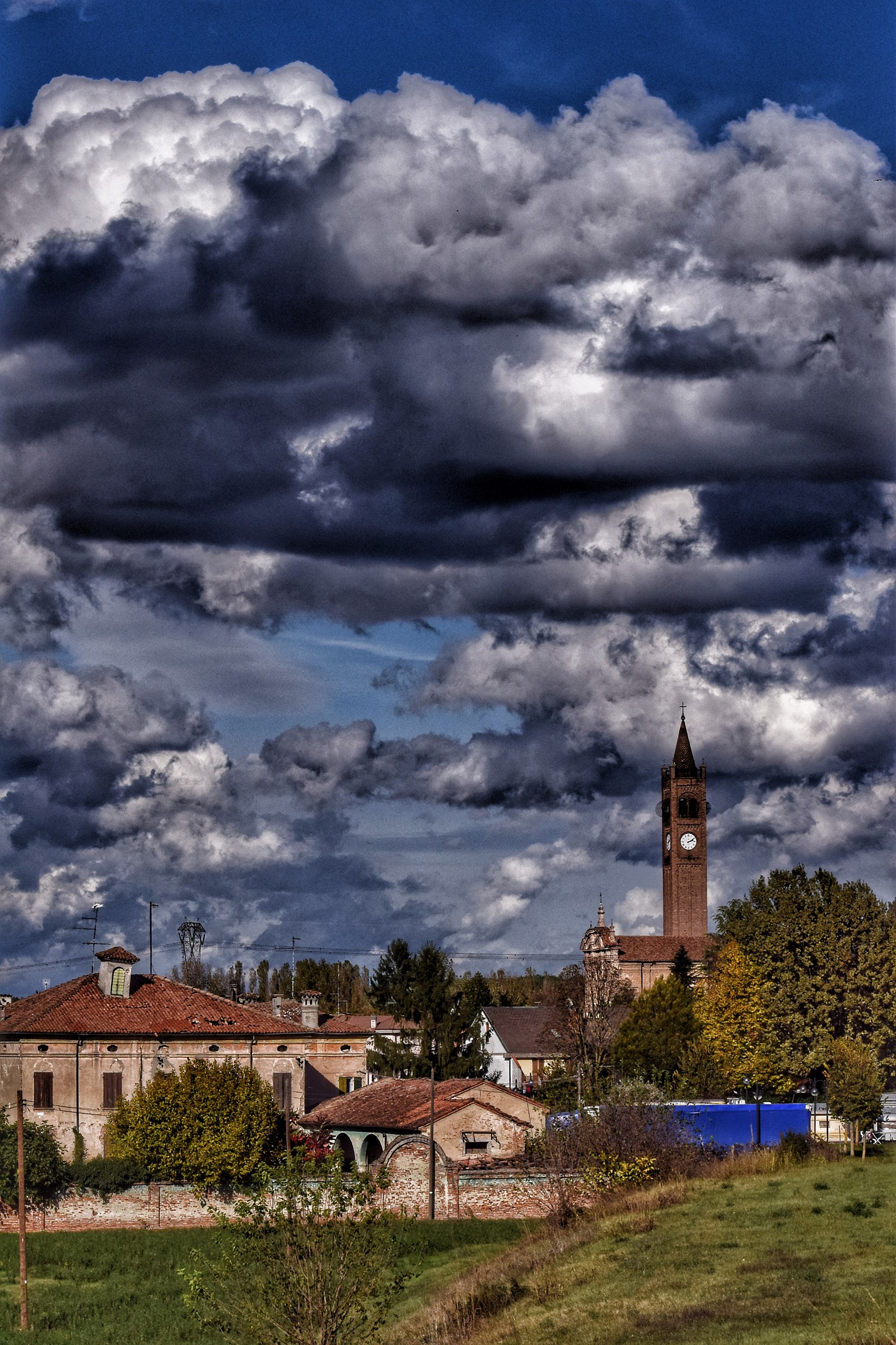 The clouds on the road