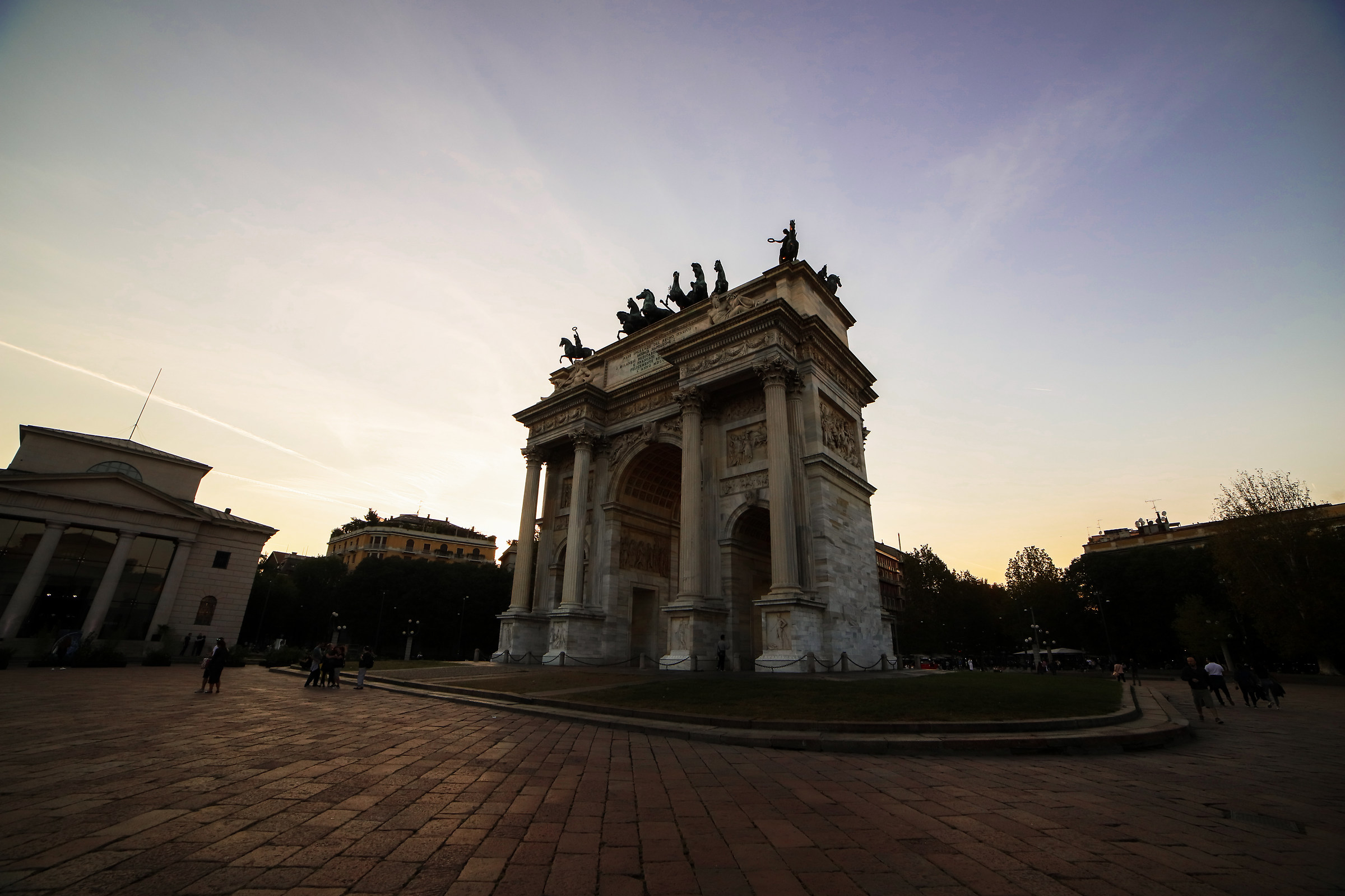Arch of Peace, Milan