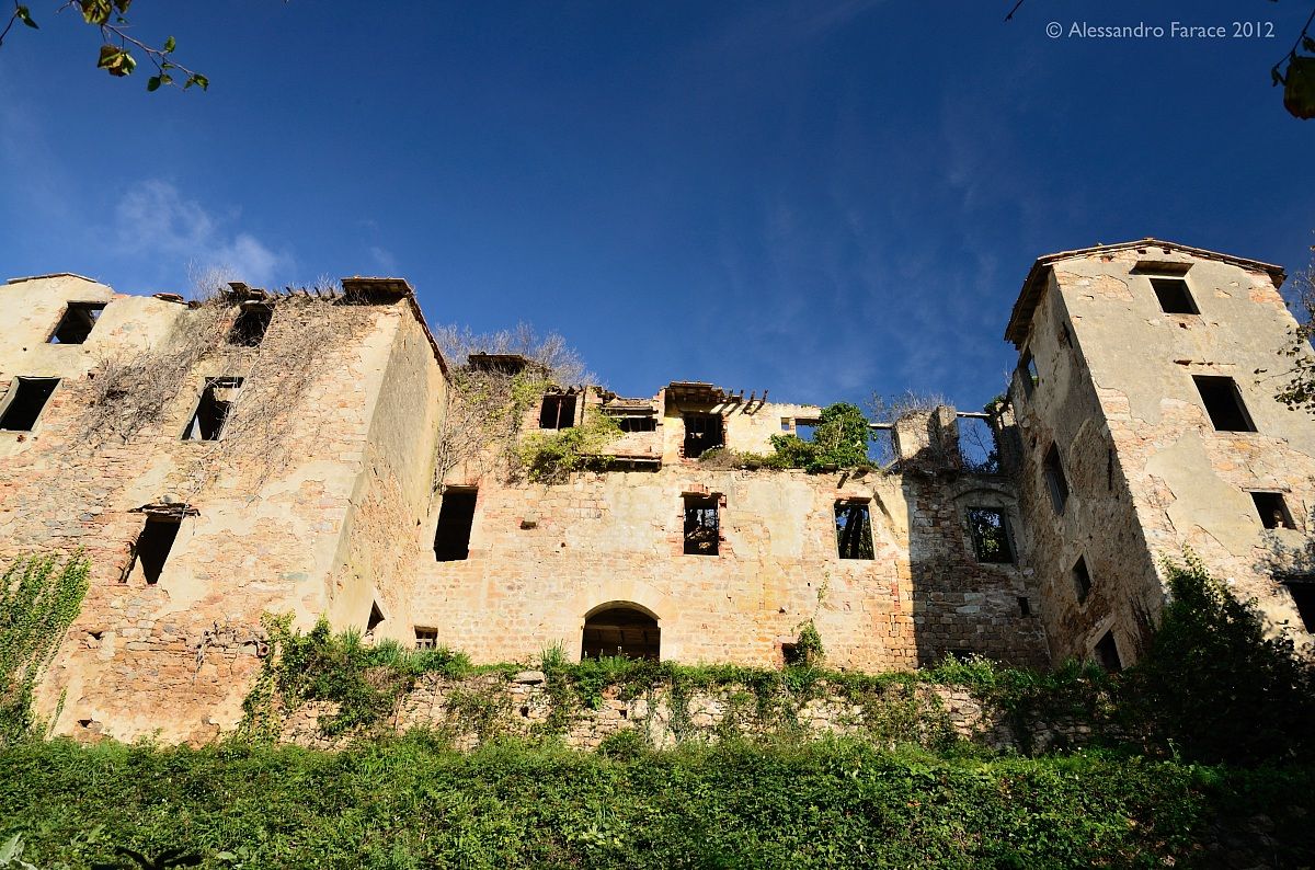 Opera dell'uomo... opera del tempo