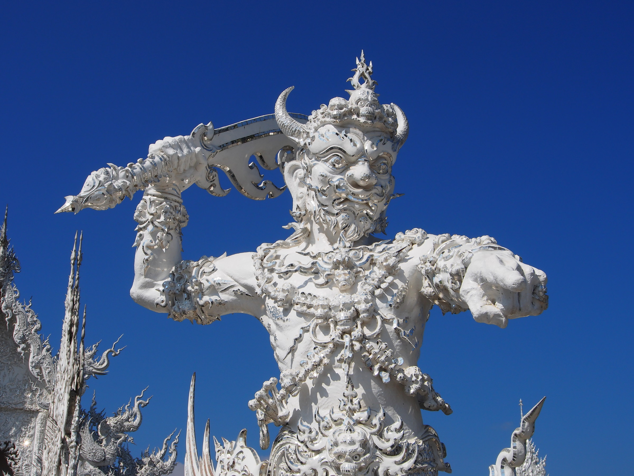 Chiang Rai: Wat Rong Khun