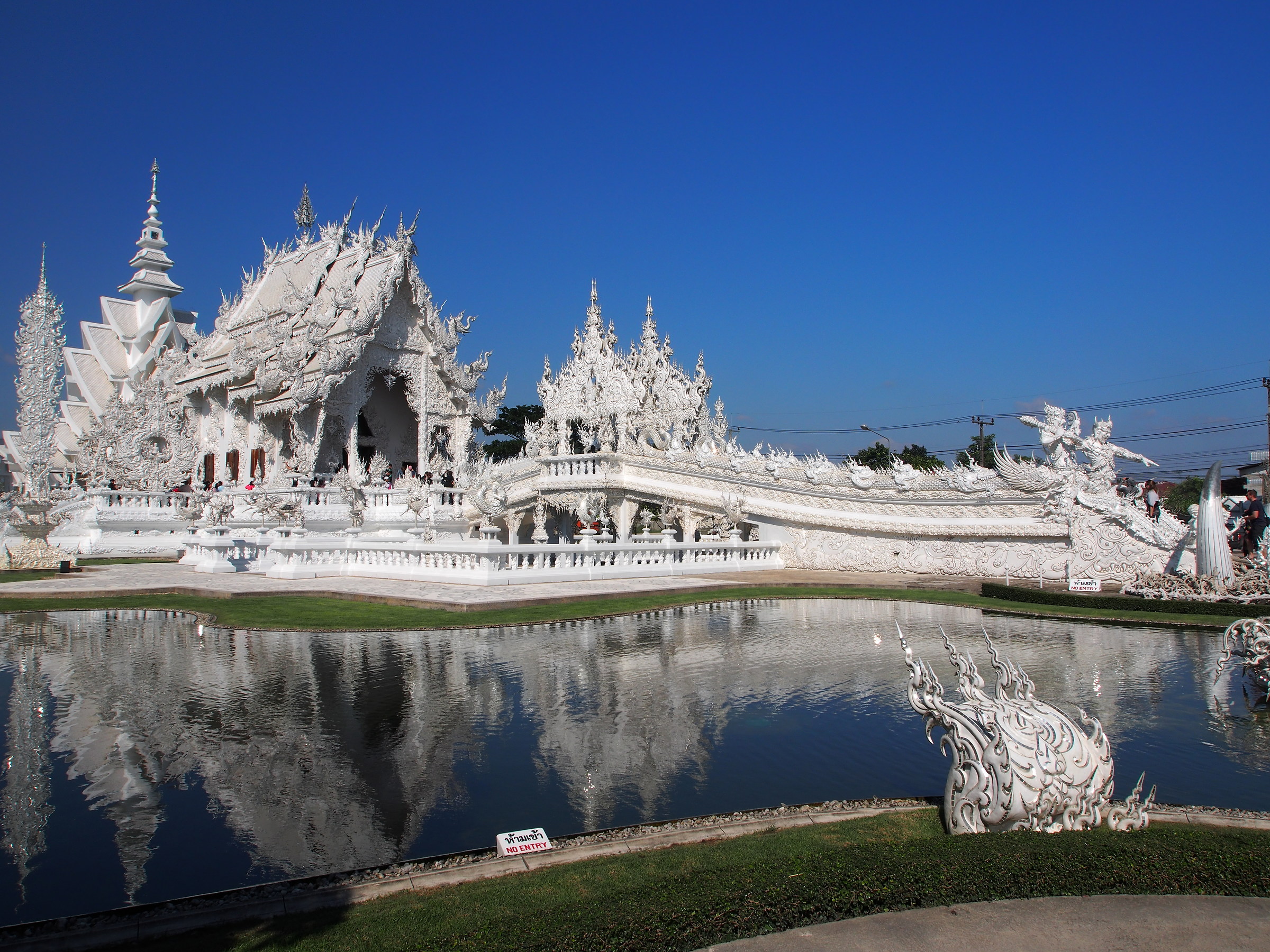 Chiang Rai: Wat Rong Khun
