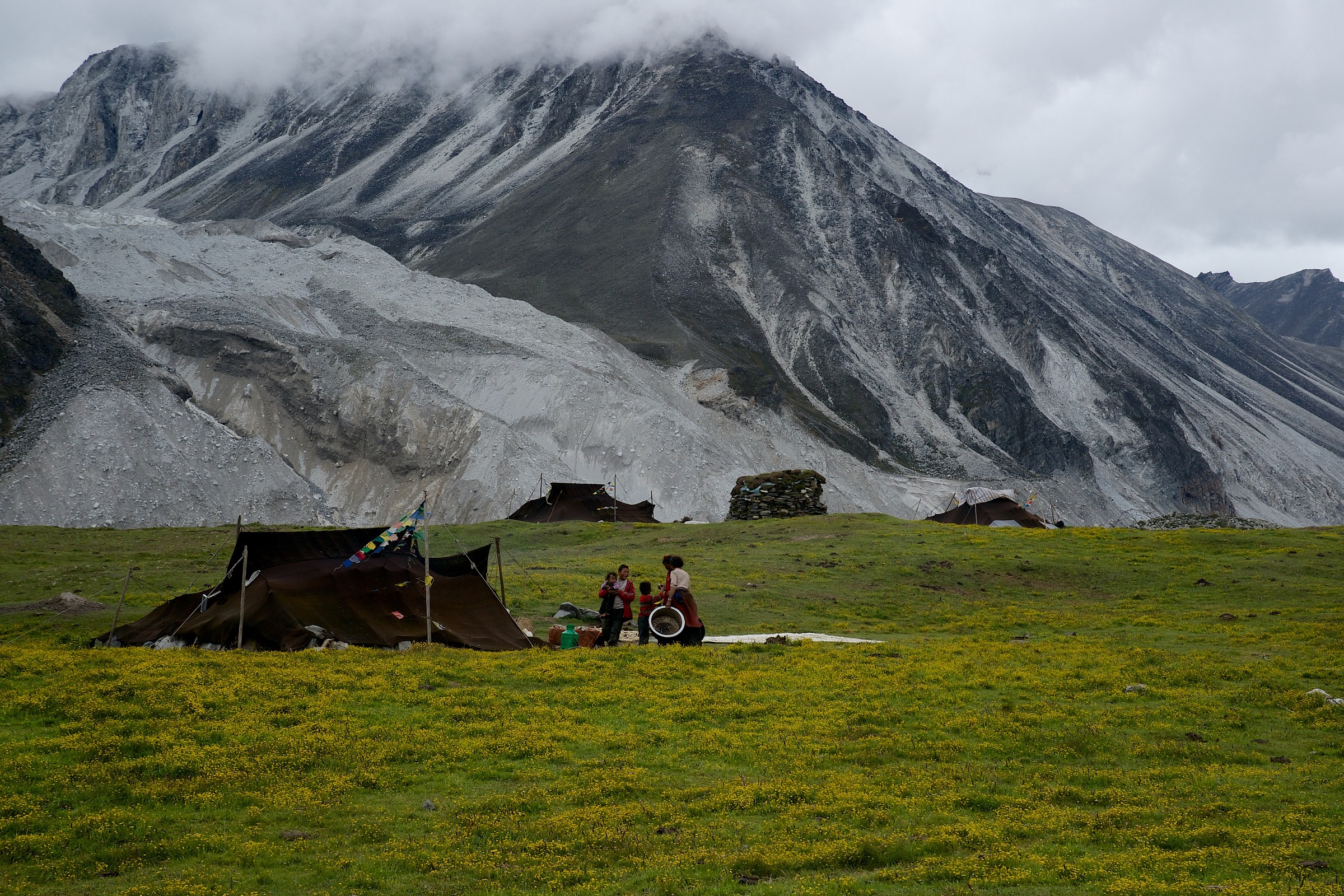 Glacier of Chomo Lonzo in Kangsung Valley 5300 m.