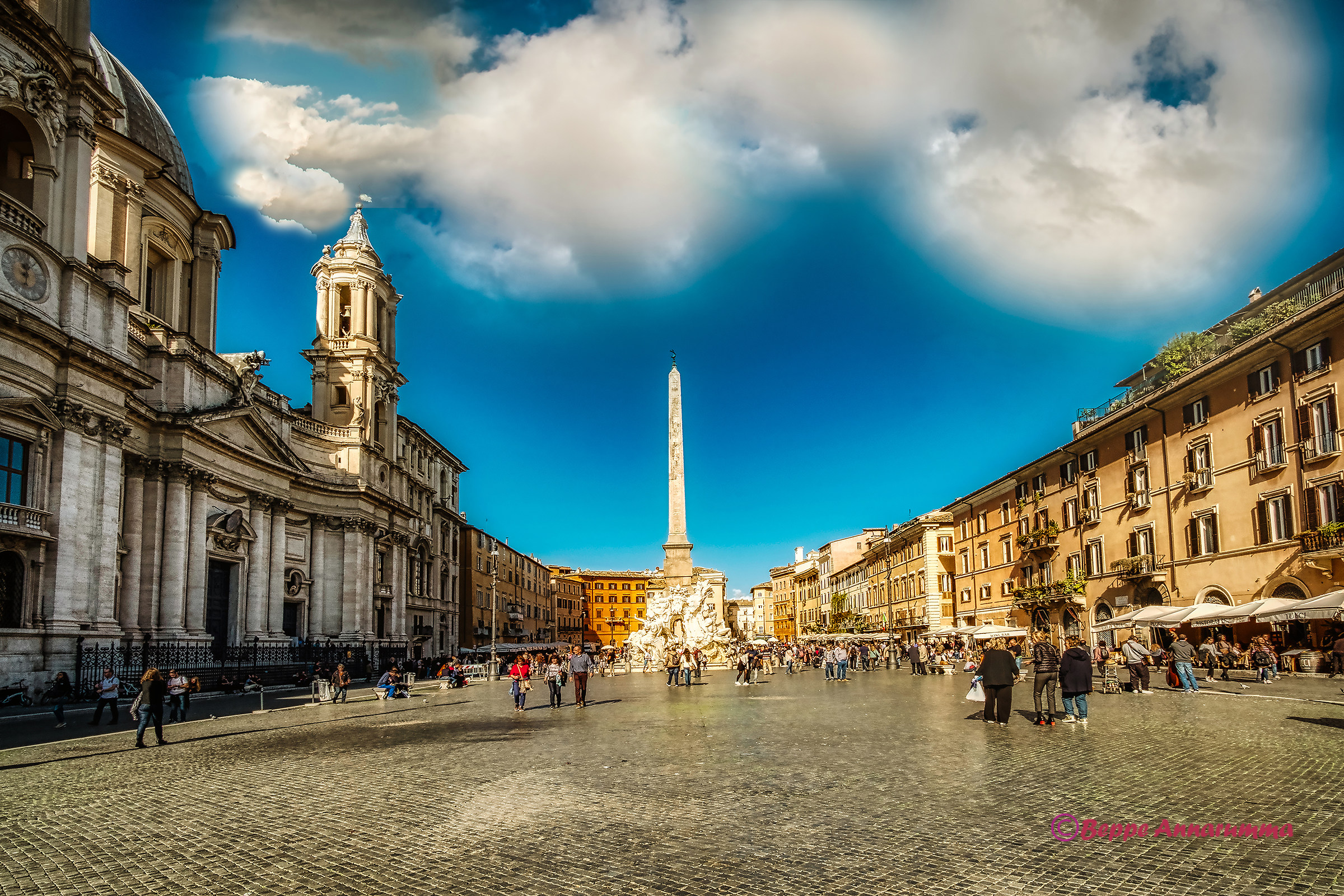 Piazza Navona-The Sun did Postgrad tempest
