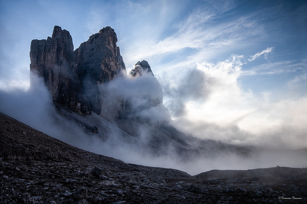 Avvolte nella nebbia