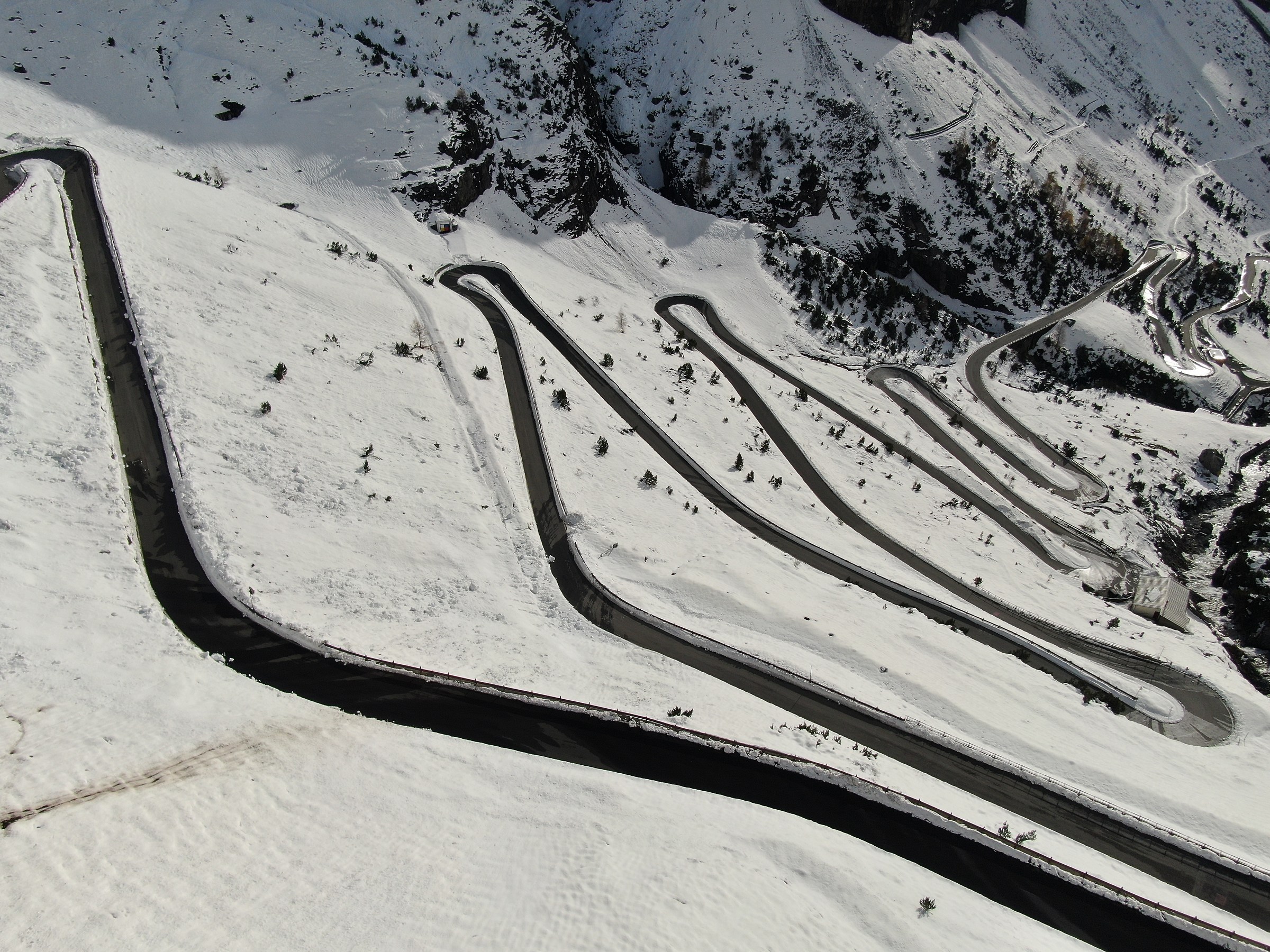 Tornanti Stelvio Neve