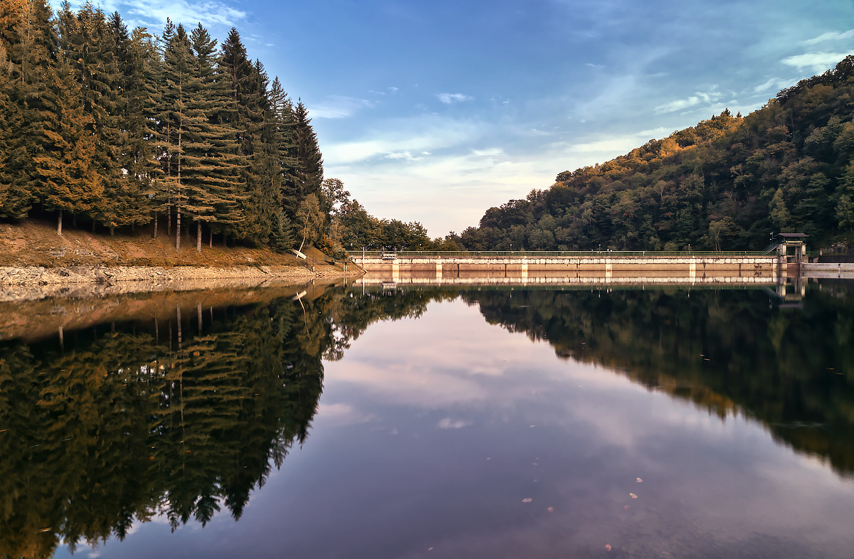 Autumnal atmospheres