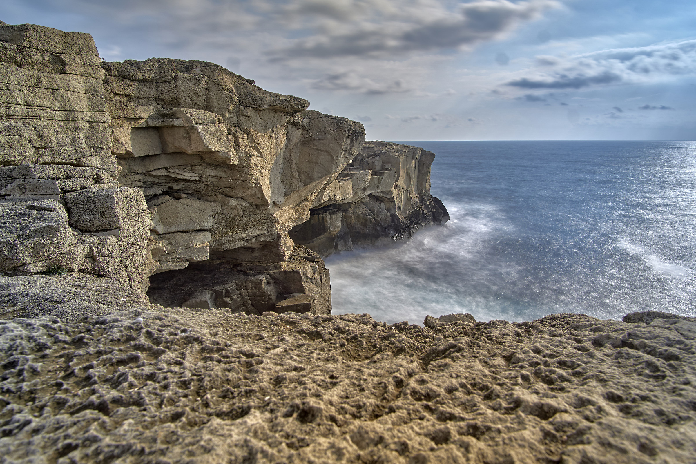 Non c'è mare senza scoglio...