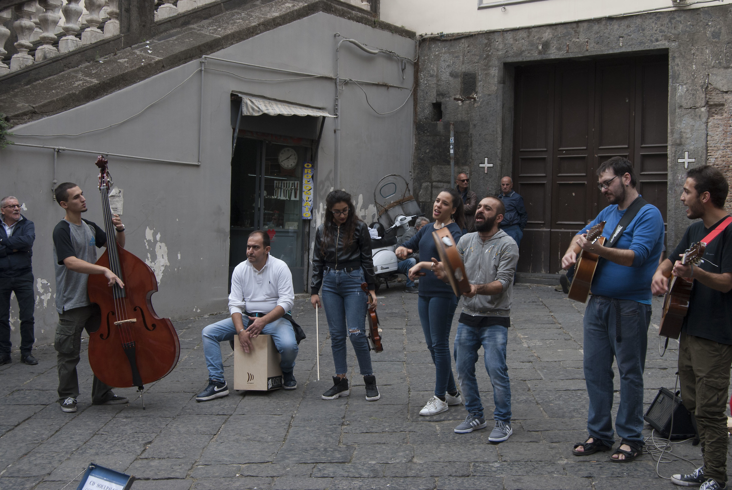 Street Sound in Naples