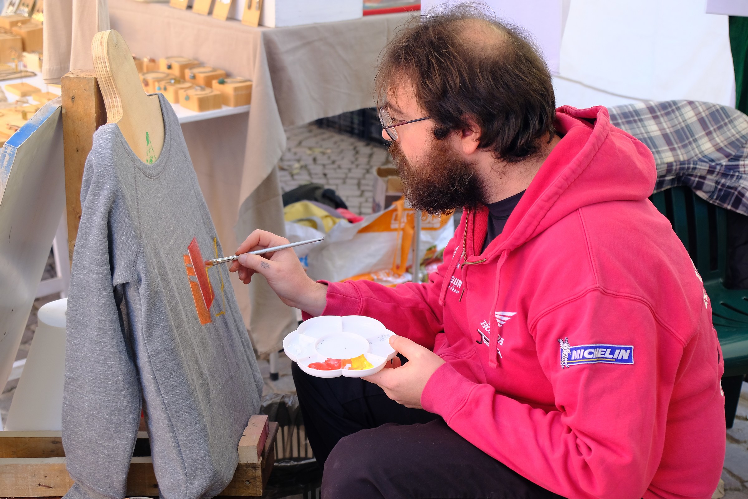 Mo ' I Paint your shirt