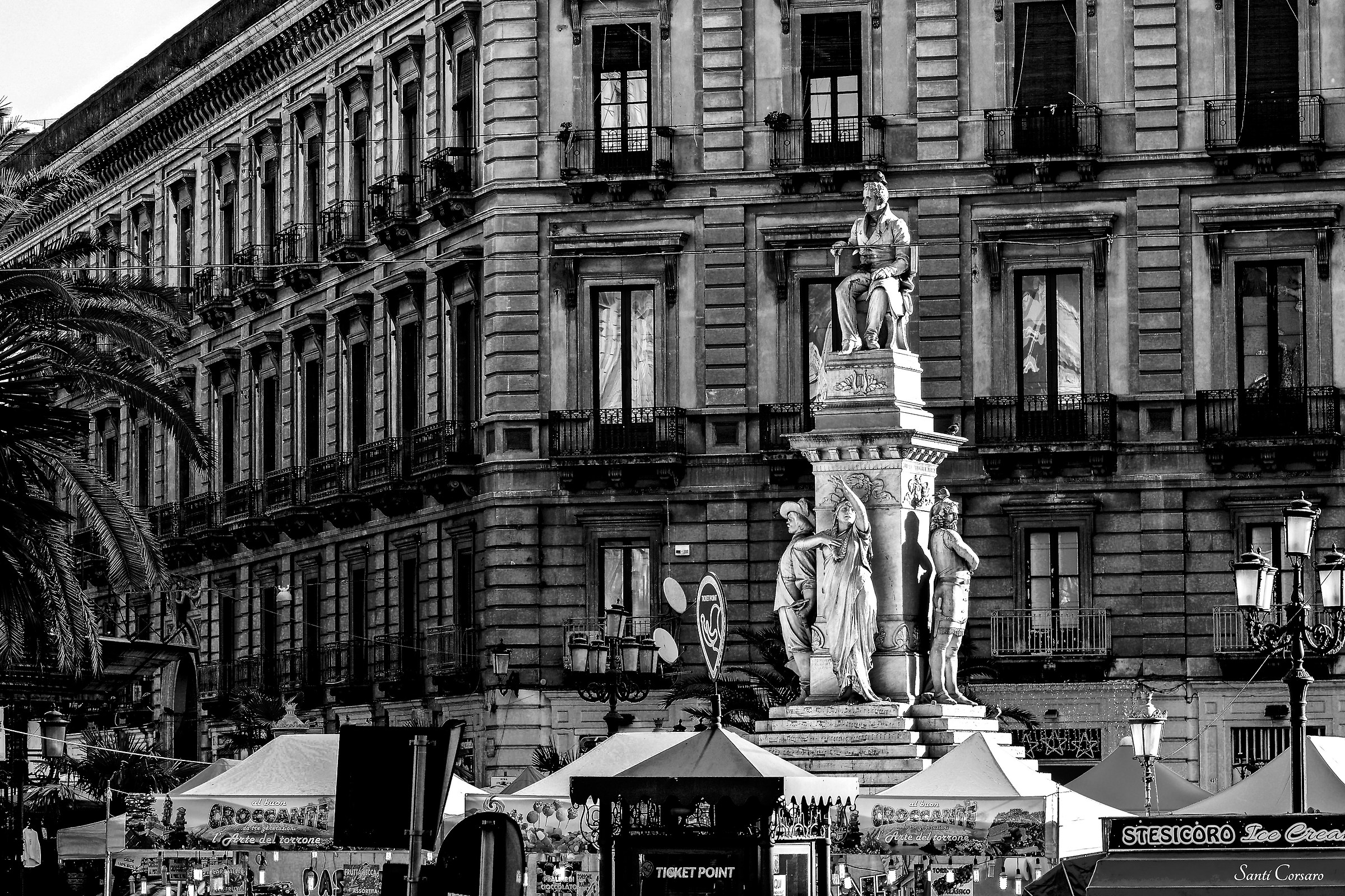 Ct. Monument to Bellini