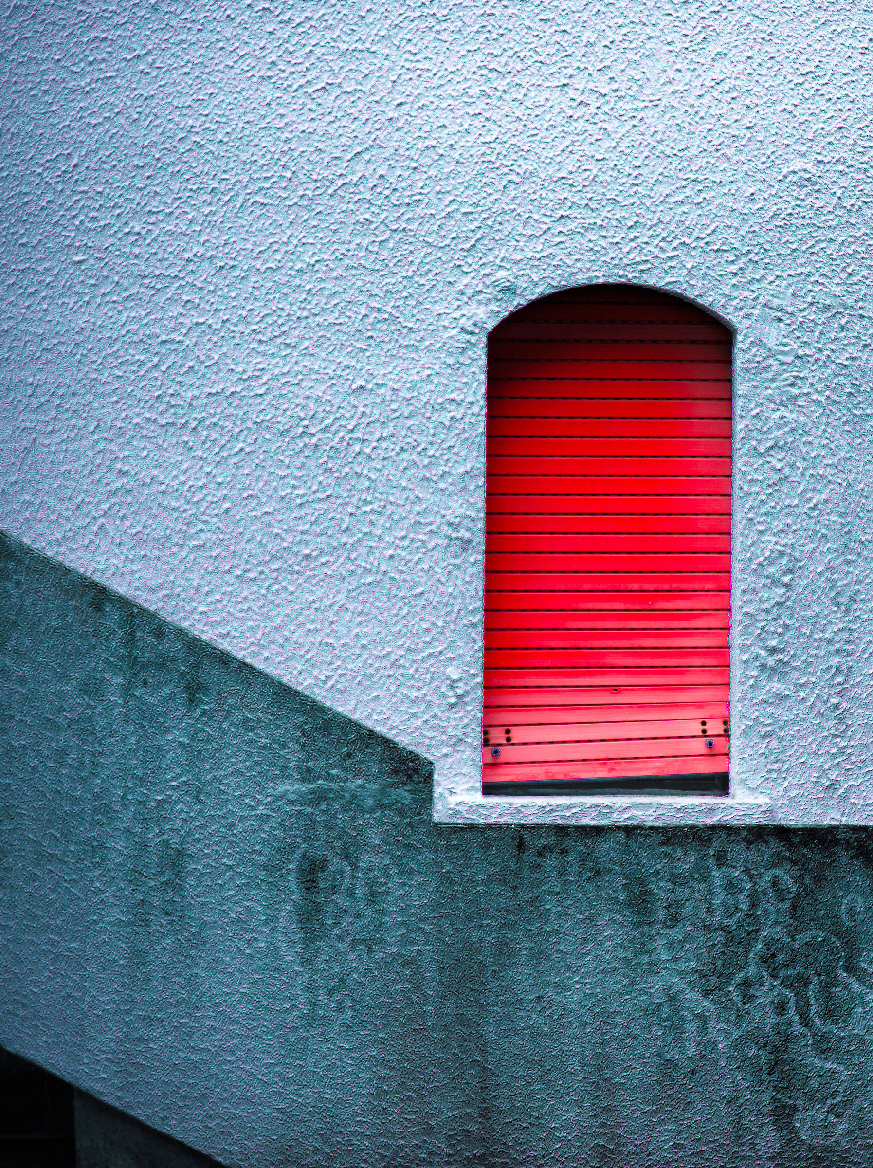 Red roller shutter