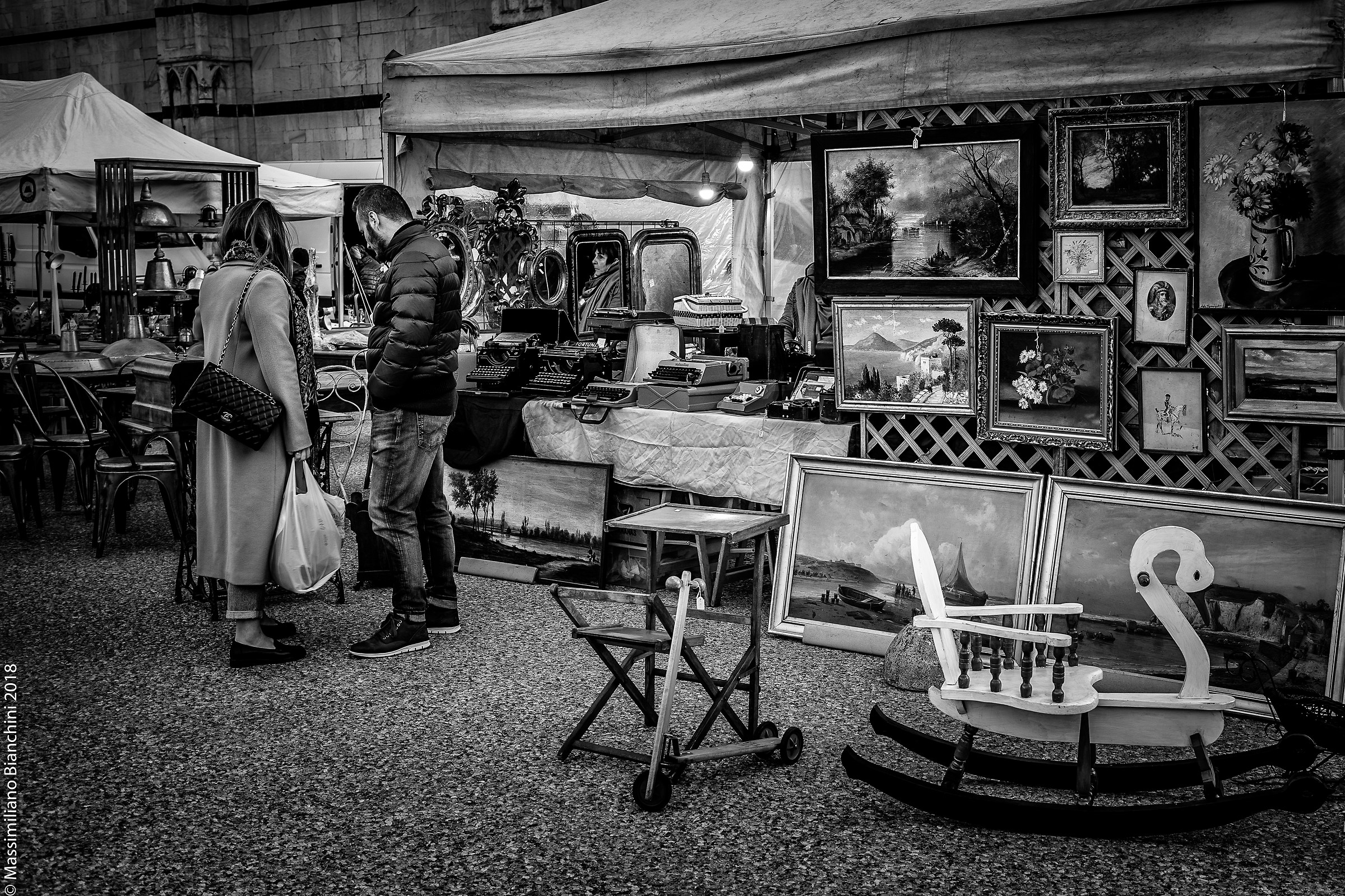The window of the antiquarian