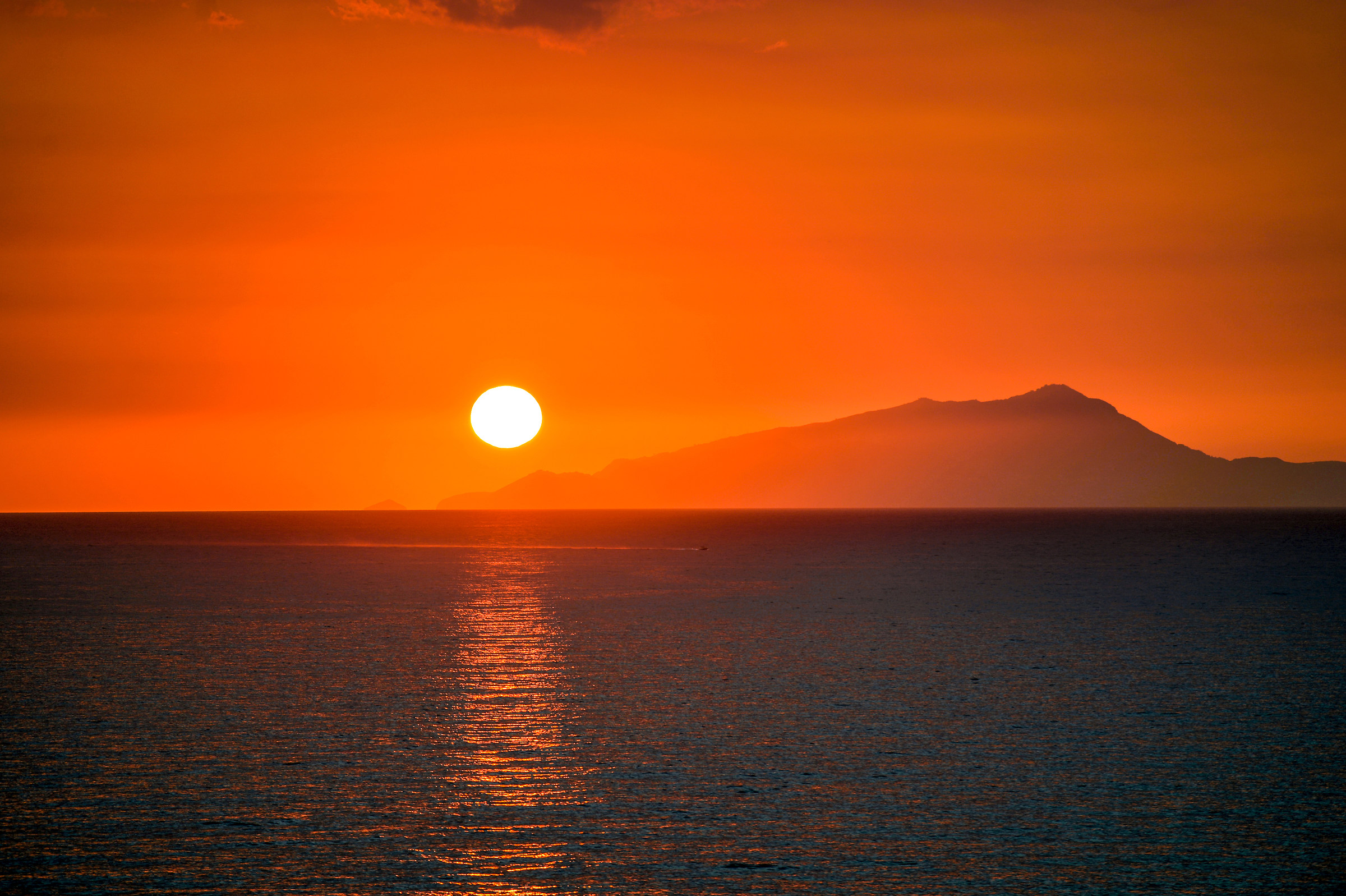 Isola d'Ischia vista da Vico Equense