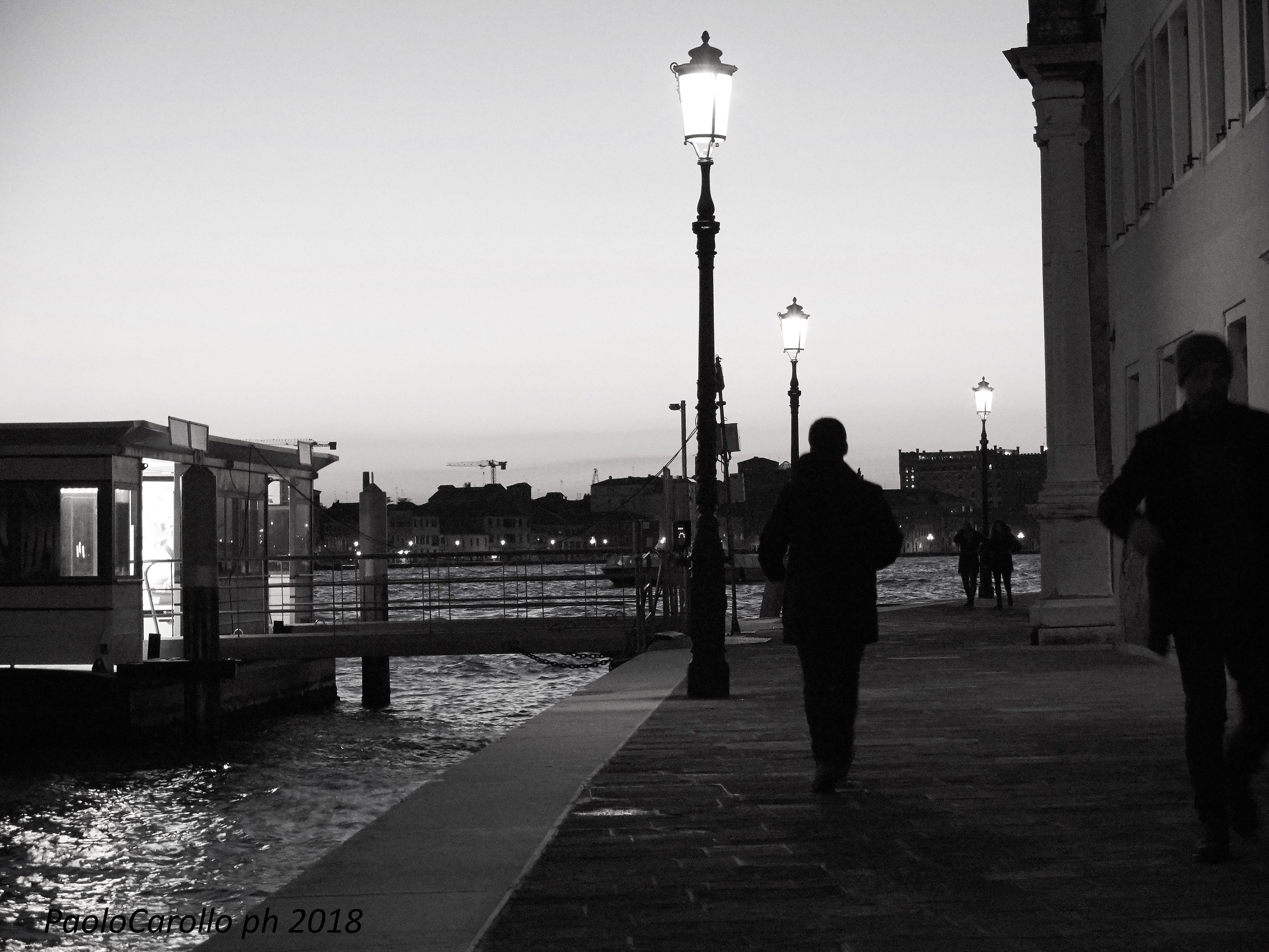 Walk on by in Venice one sunday
