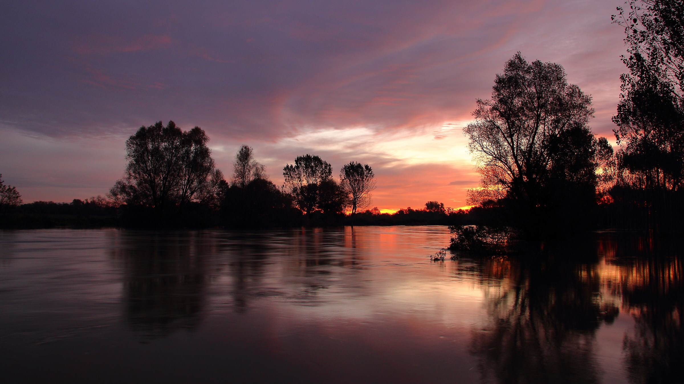 Alba sul fiume Oglio