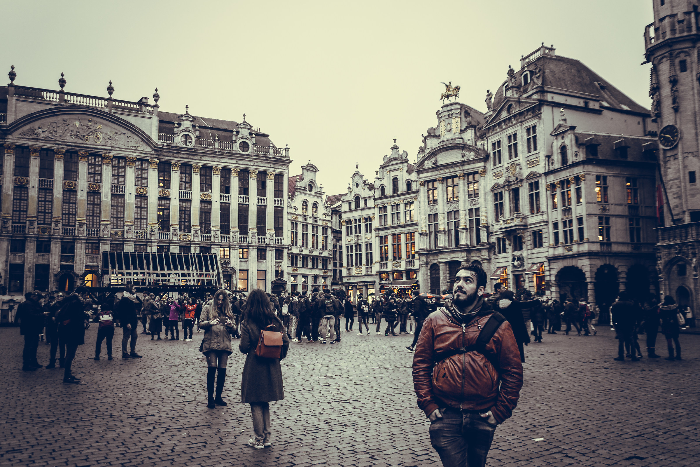 Dreaming "A La Grand Place"