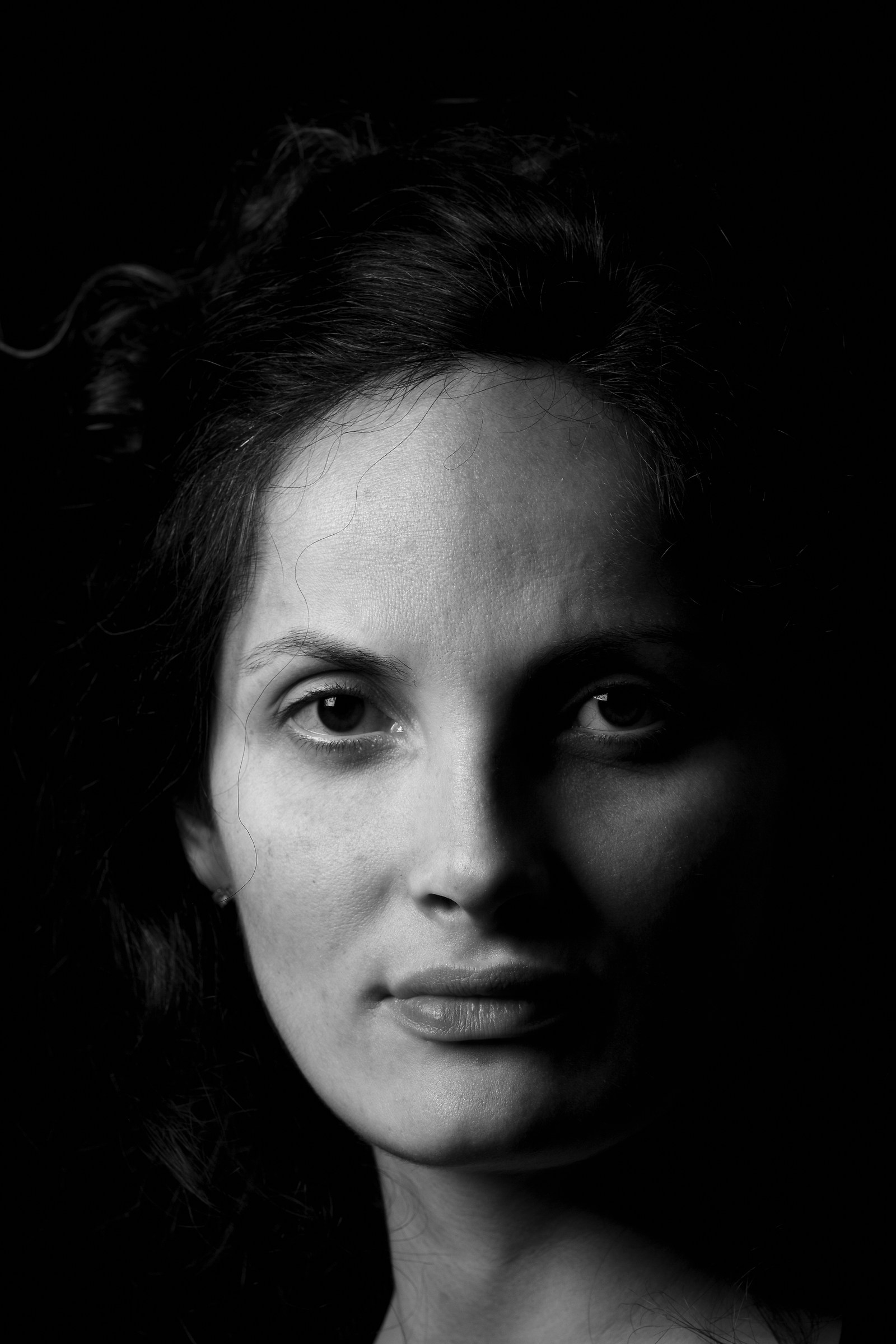 Luci... anzi una semplice luce... e una bella donna