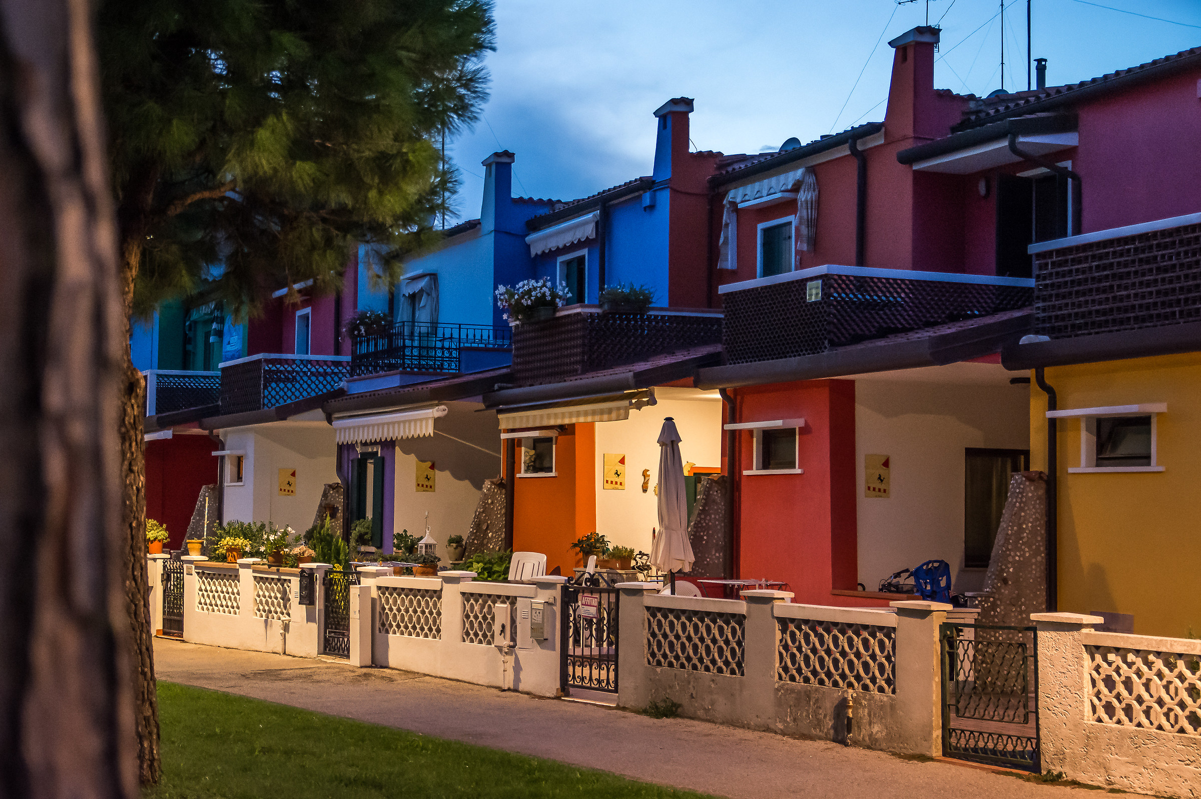 Colored cubic houses