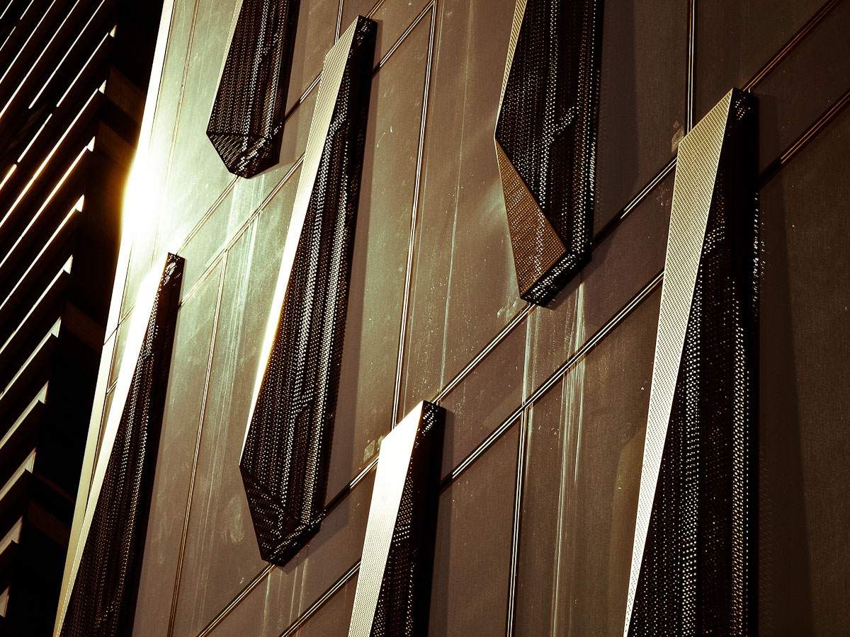 Glass steel and gold 02