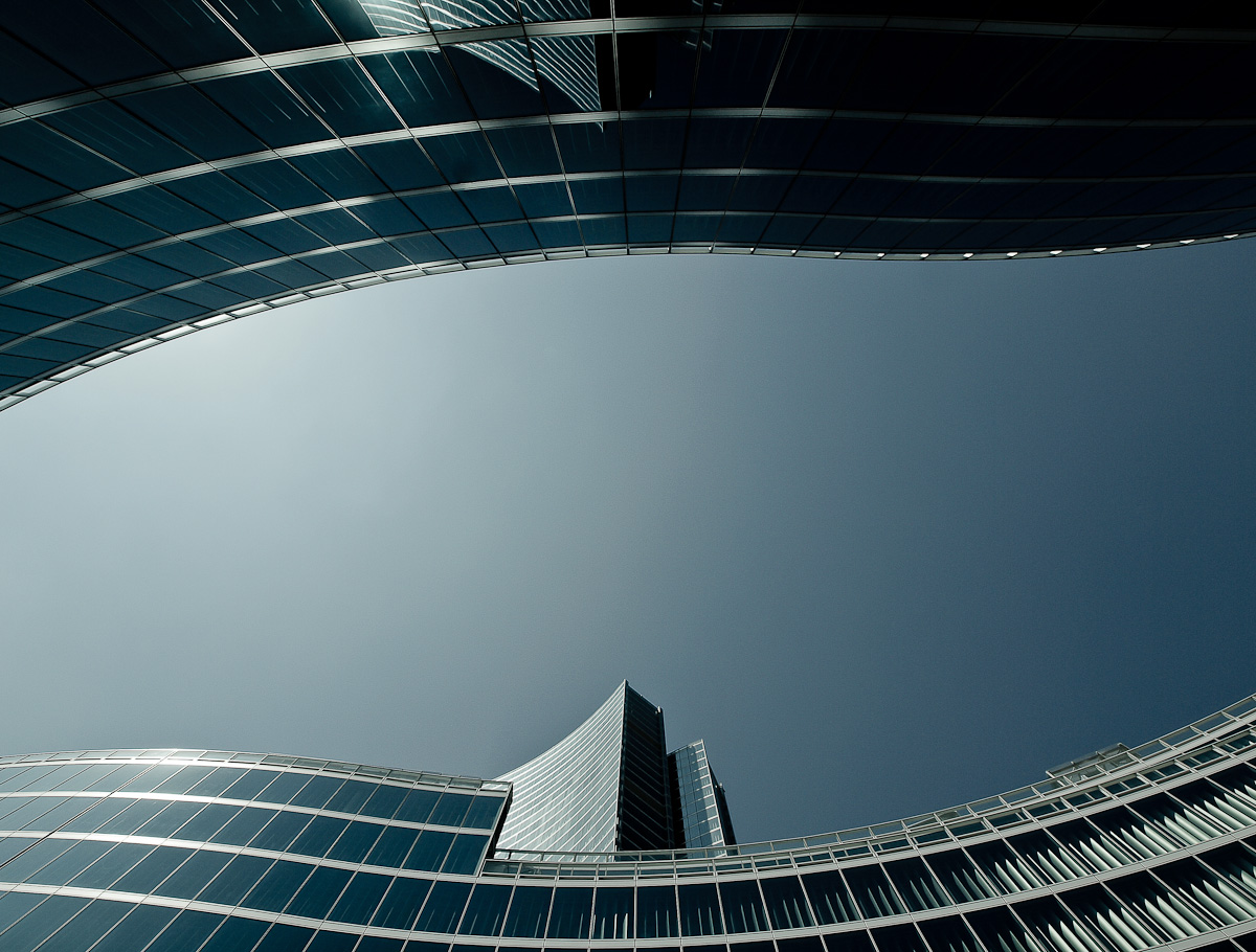 Vetro acciaio e pietra 06