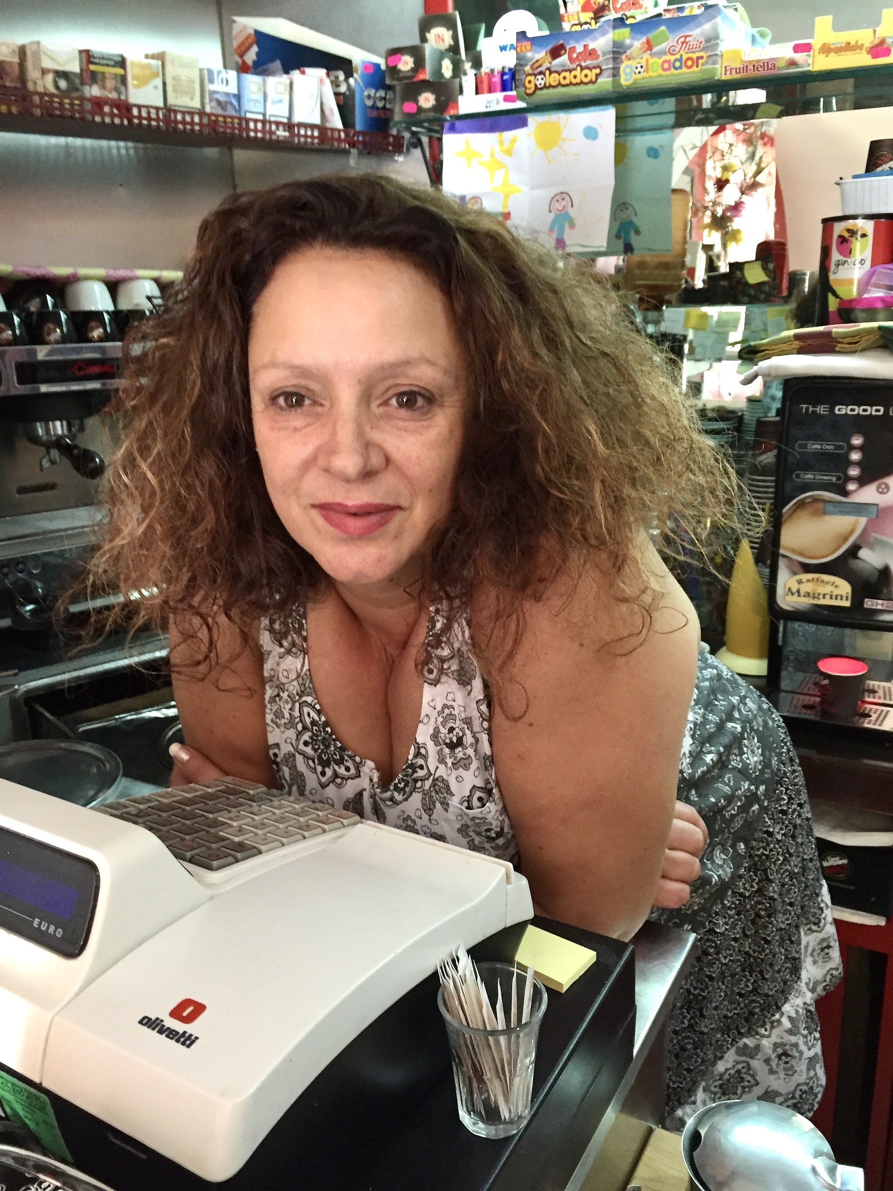 Una sculacciata a Tina!